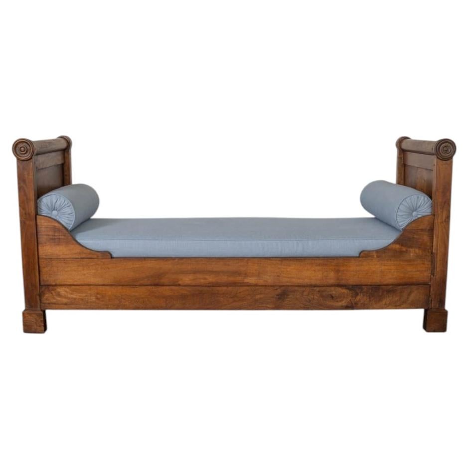 19. Jahrhundert Französisch geschnitzt Wood Day Bett