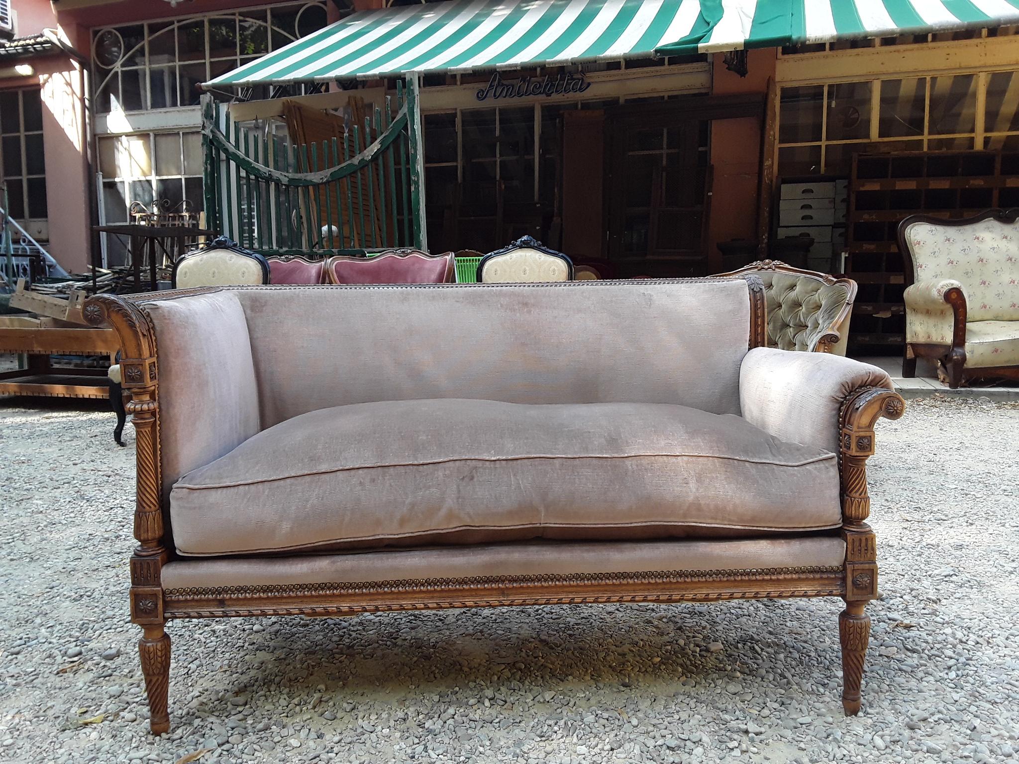 Victorian 19th Century French Carved Wood Sofa with Original Fabric For Sale