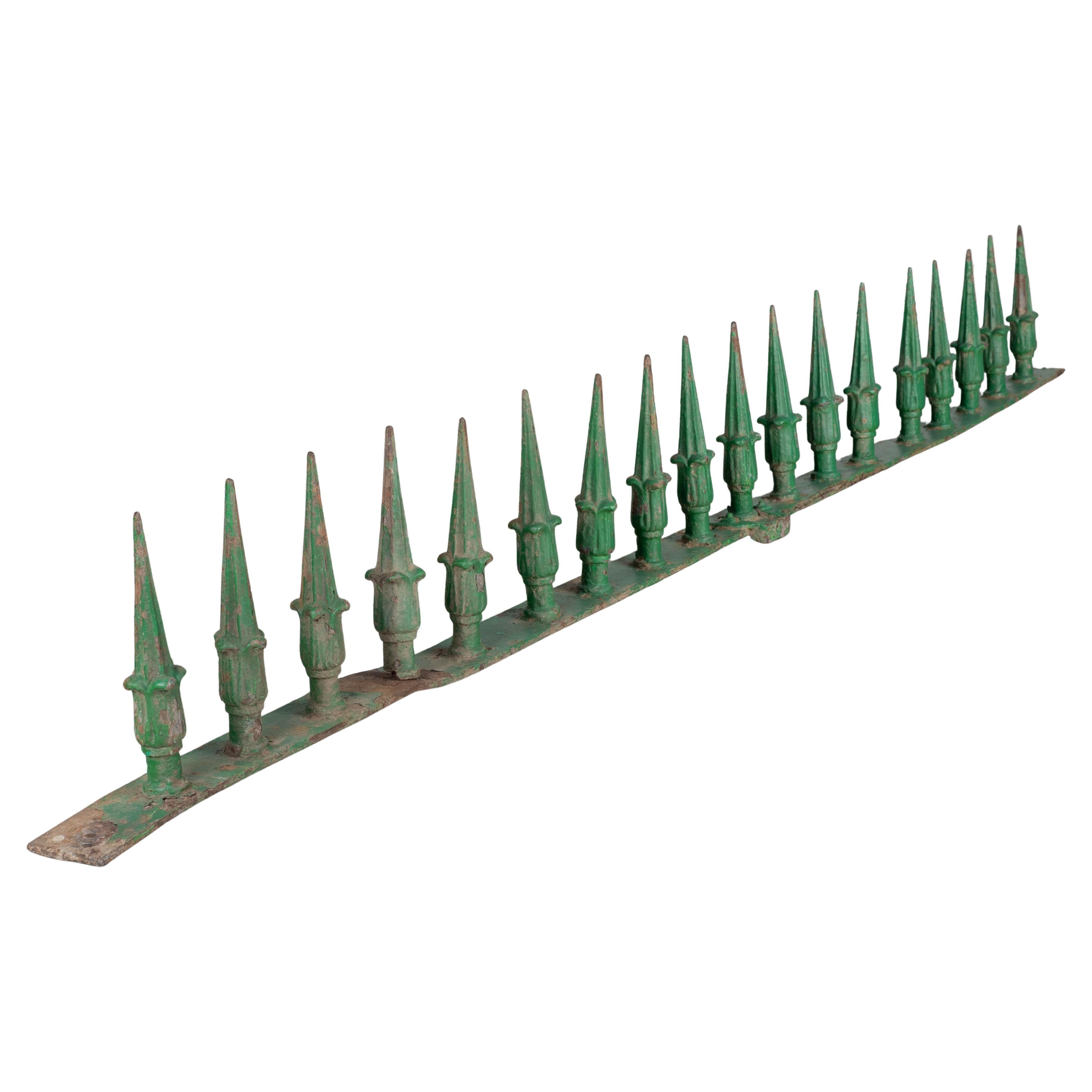 19th Century French Cast Iron Architectural Wall Spike Rail For Sale
