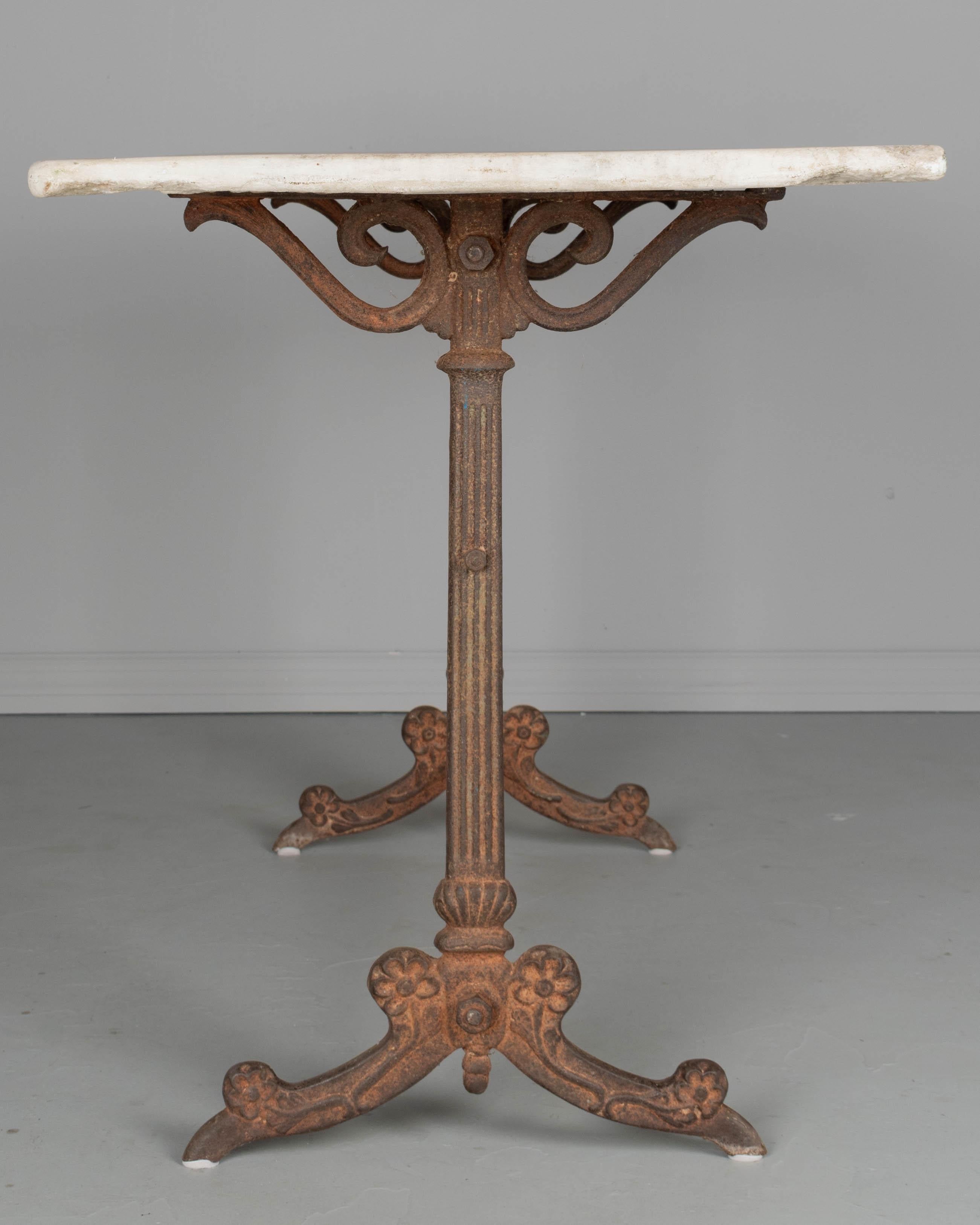 19th Century French Cast Iron Bistro Table For Sale 1