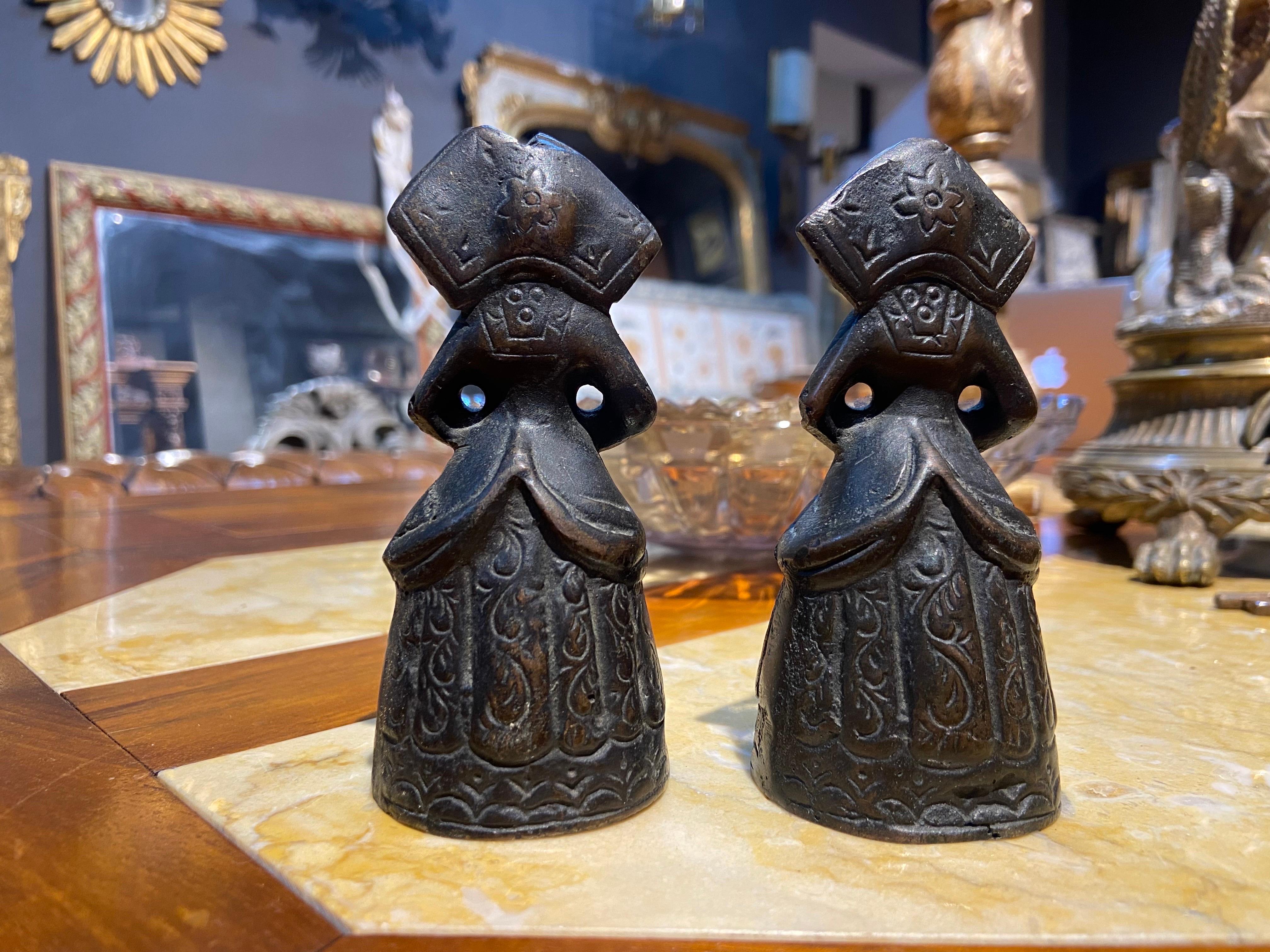 19th Century French Cast Iron Figurative Servant Bells In Good Condition For Sale In Sofia, BG