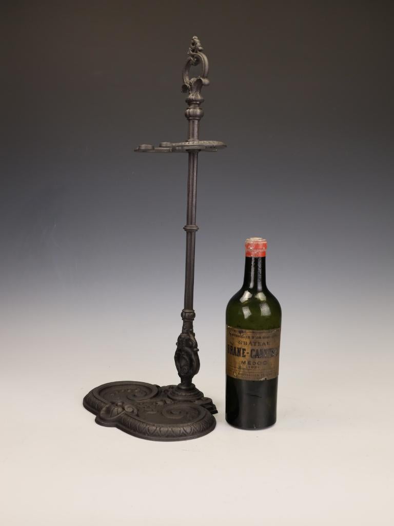 19th Century French Cast Iron Fireside Stick Stand In Good Condition For Sale In Lincoln, GB