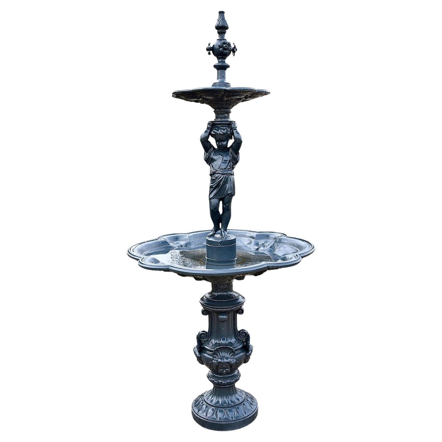 Fontaine en fonte française du 19ème siècle