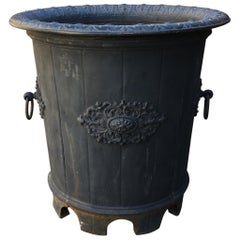 Vaso da giardino o urna in ghisa francese del XIX secolo da Beverly Hills Estate