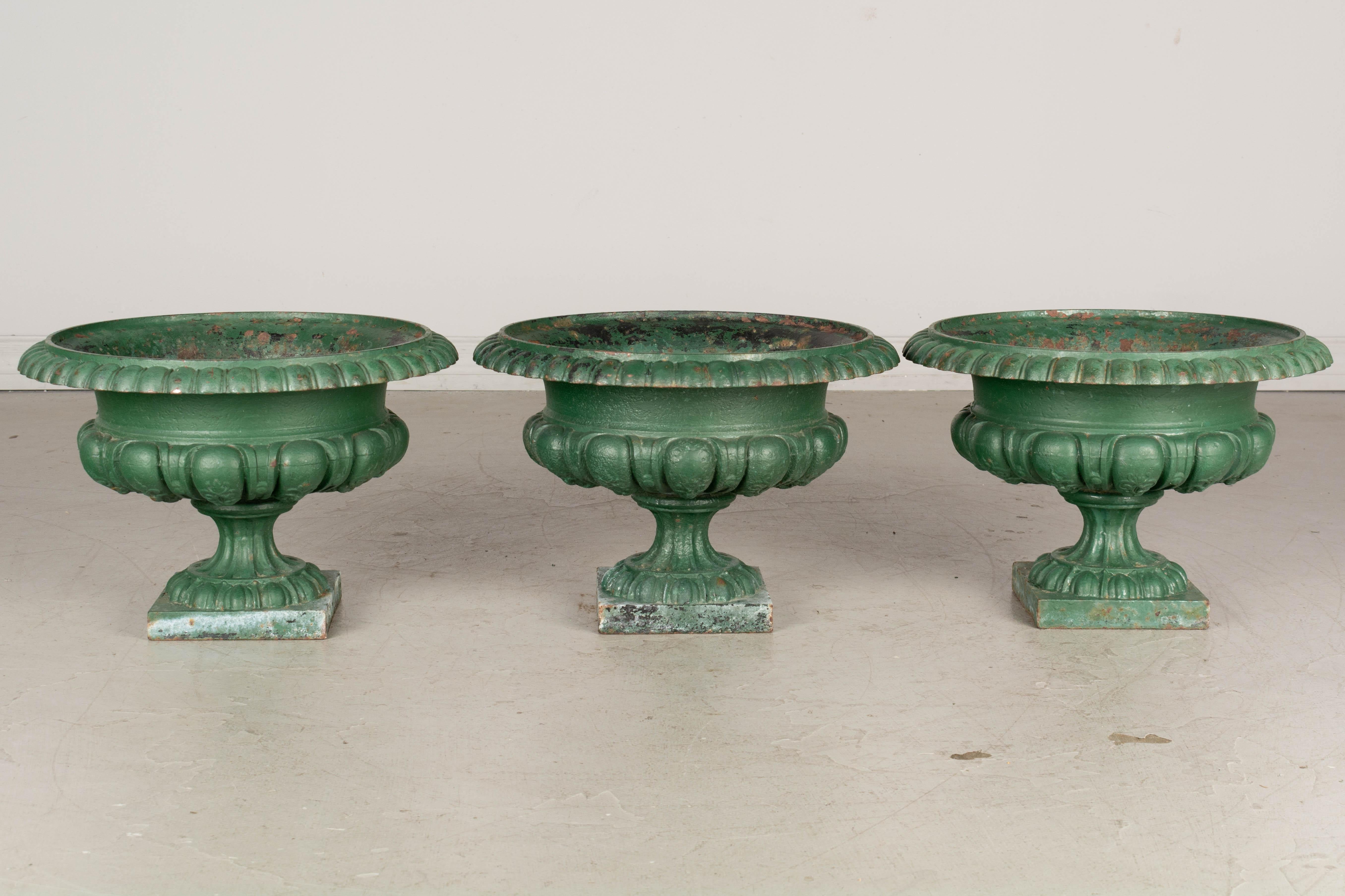 19th Century French Cast Iron Garden Urns Set of 3 In Good Condition In Winter Park, FL