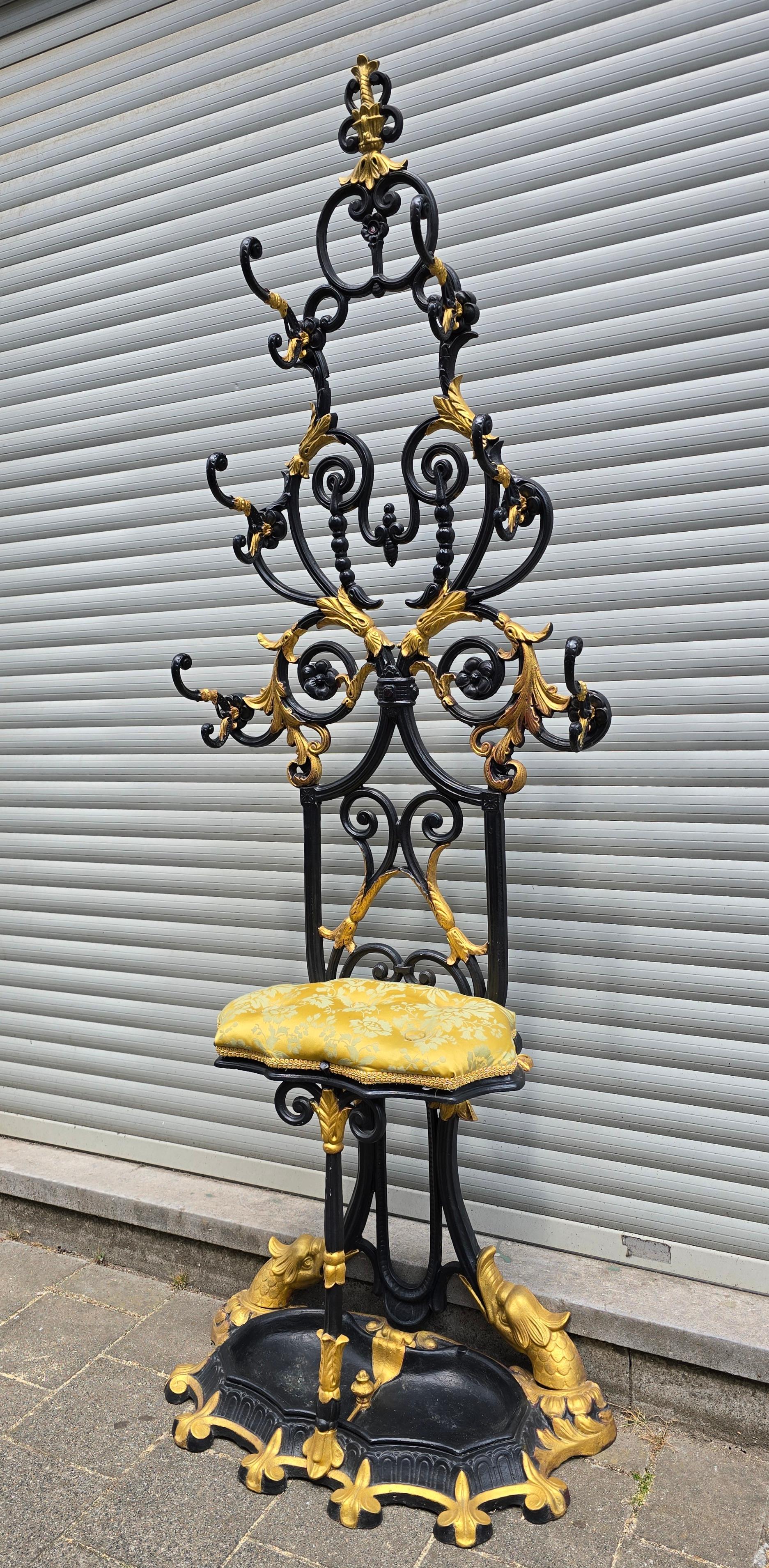 19th Century French Cast Iron Hall Stand with Gilded Accents en vente 4