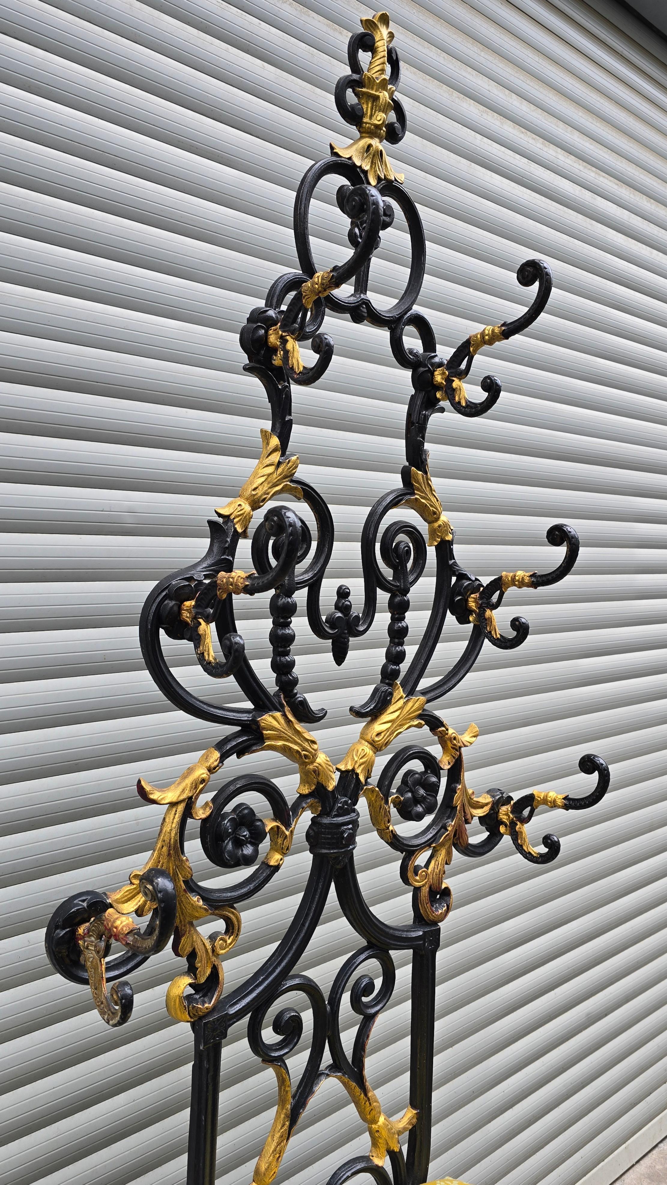 19th Century French Cast Iron Hall Stand with Gilded Accents en vente 5