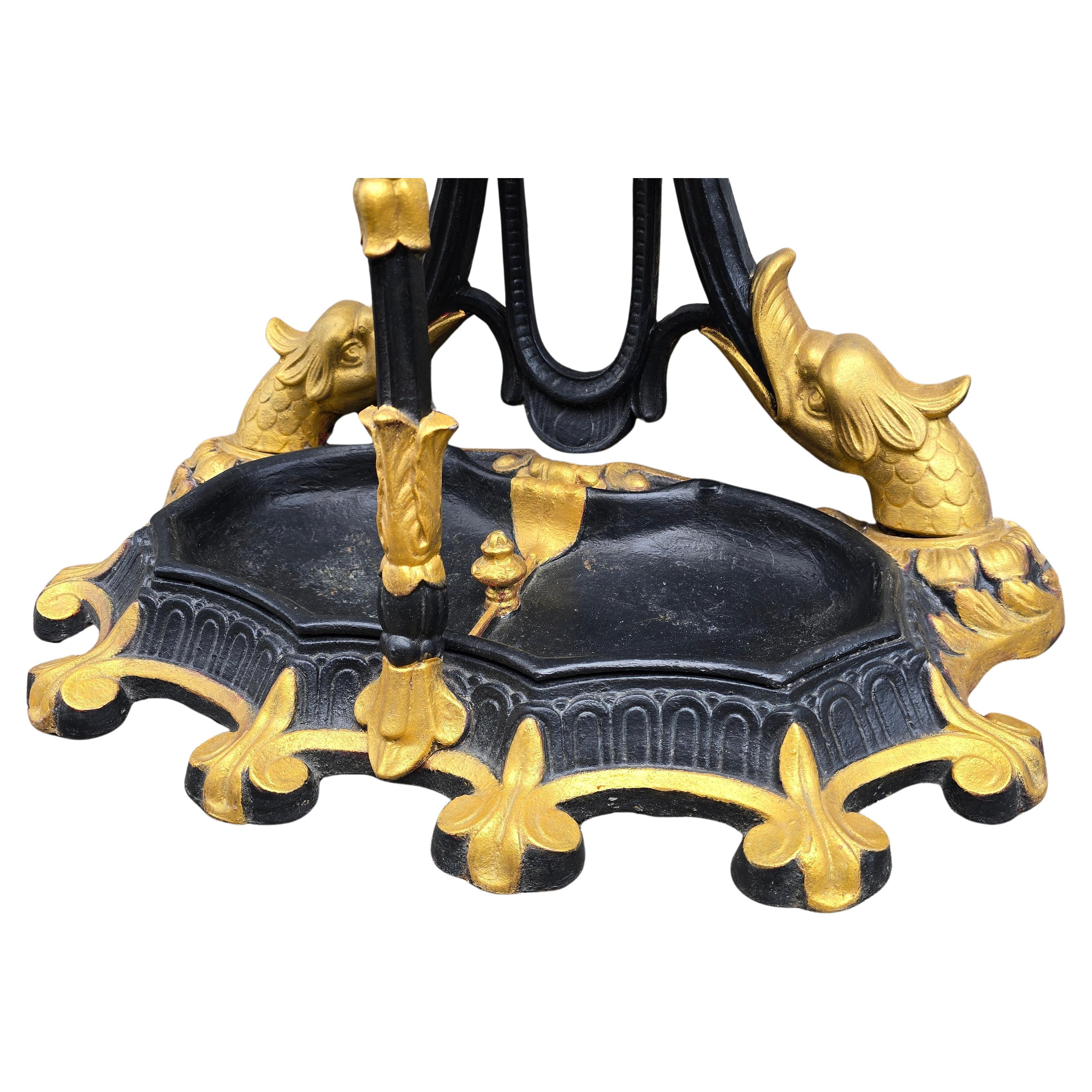 XIXe siècle 19th Century French Cast Iron Hall Stand with Gilded Accents en vente
