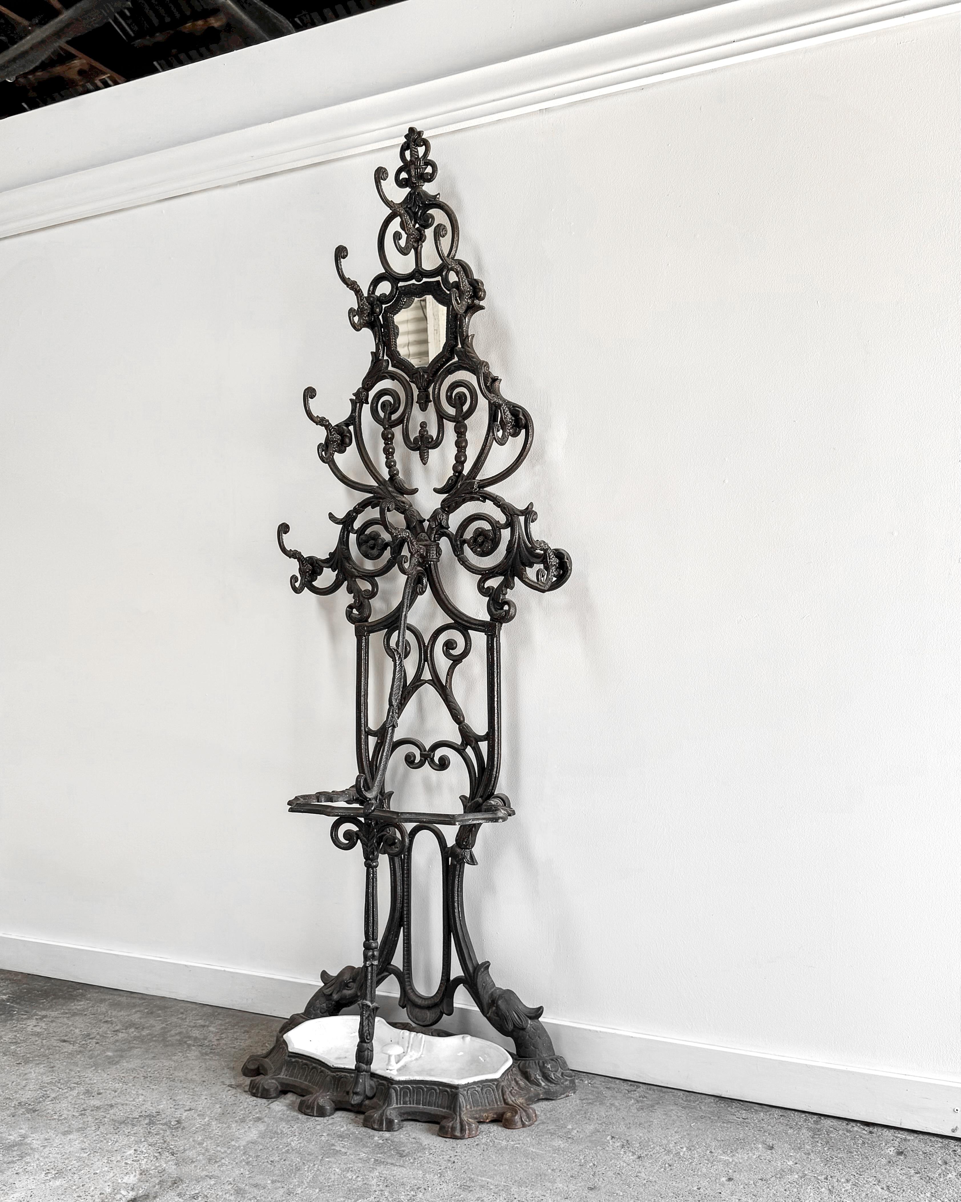 Albero in ghisa francese del XIX secolo A. Hall in vendita 1