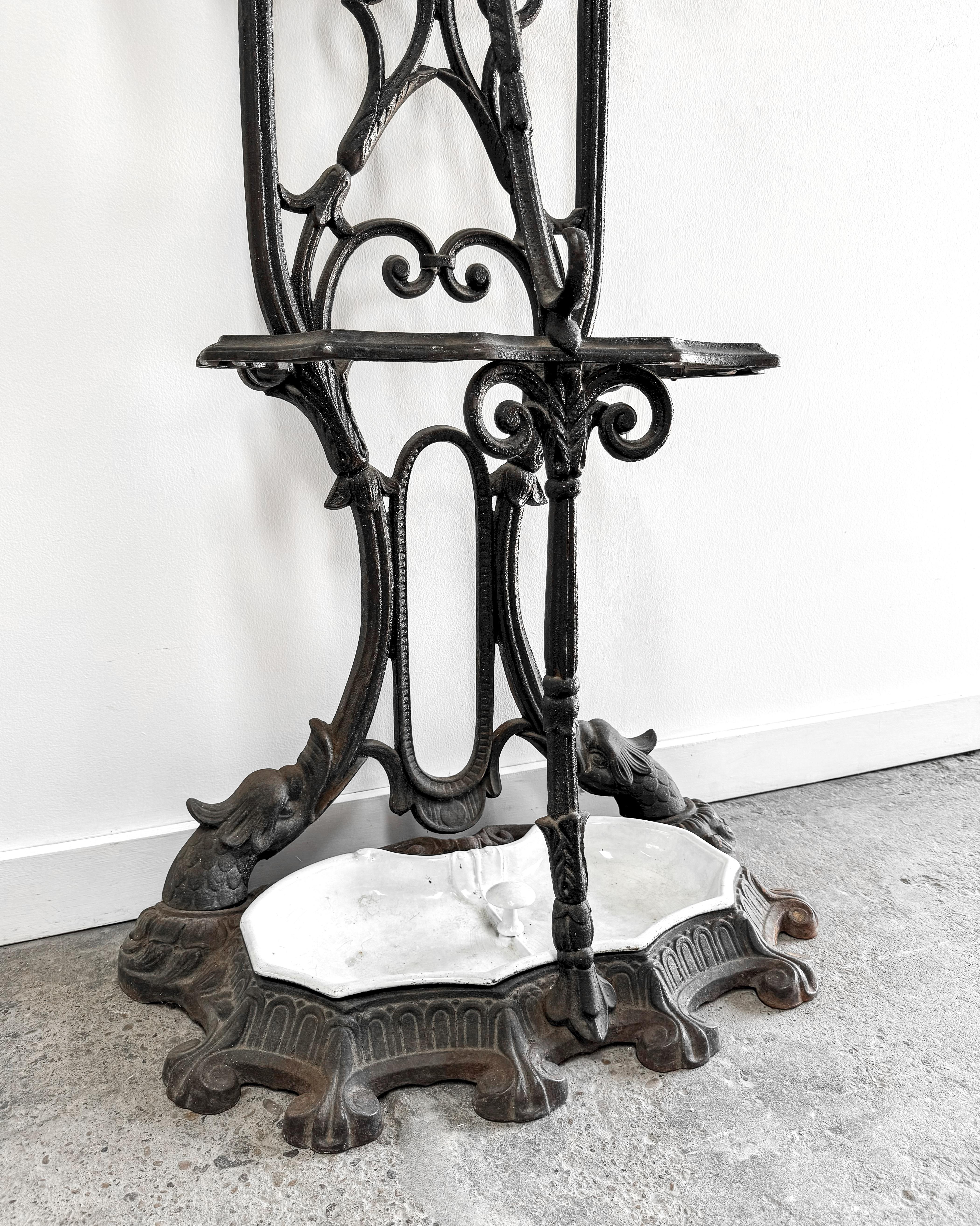 Ferro Albero in ghisa francese del XIX secolo A. Hall in vendita