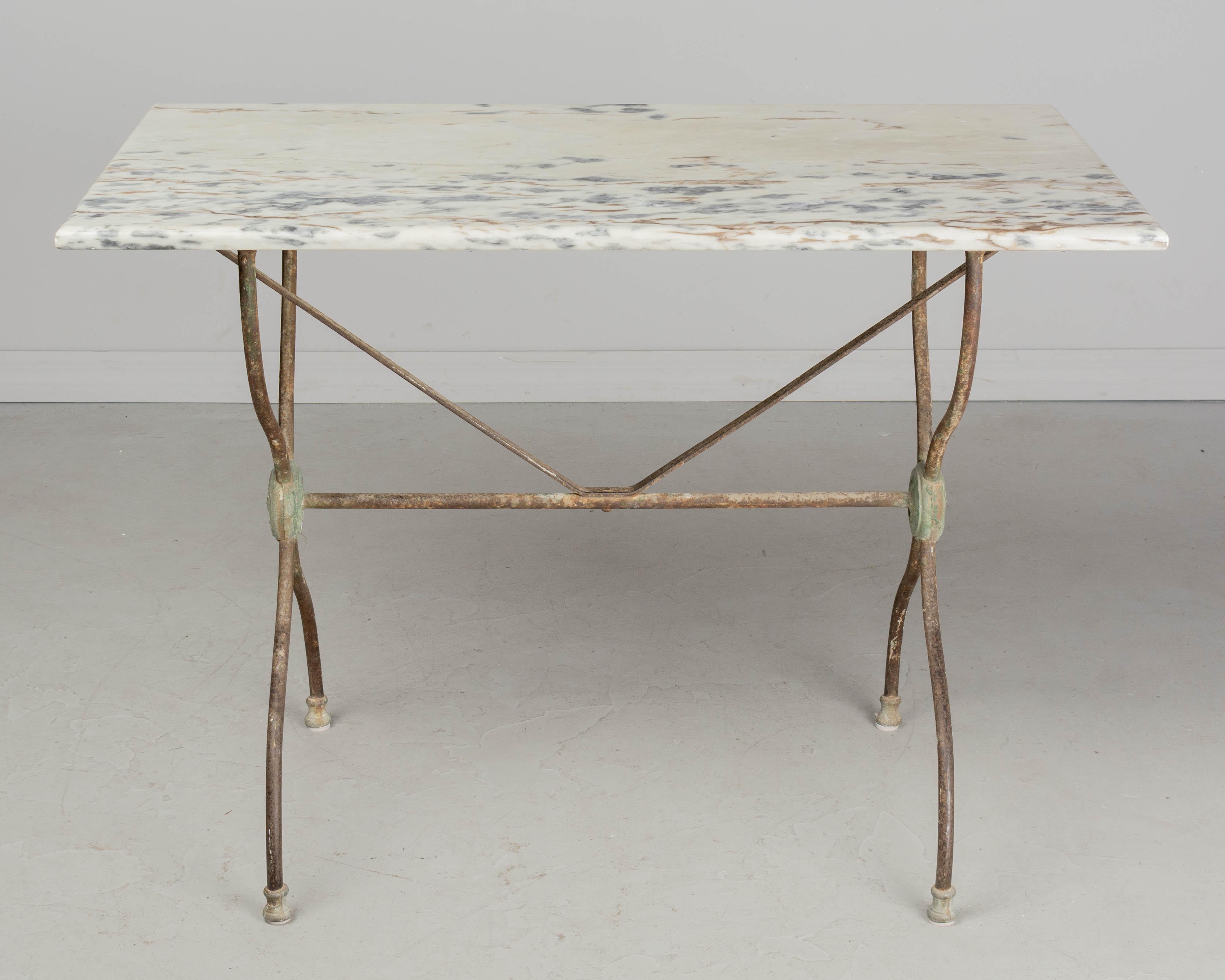 19th Century French Cast Iron Marble Top Bistro Table In Good Condition For Sale In Winter Park, FL