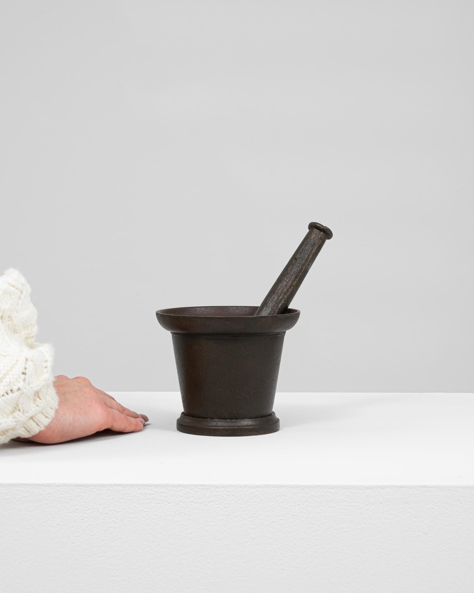 19th Century French Cast Iron Mortar With Pestle In Good Condition For Sale In High Point, NC