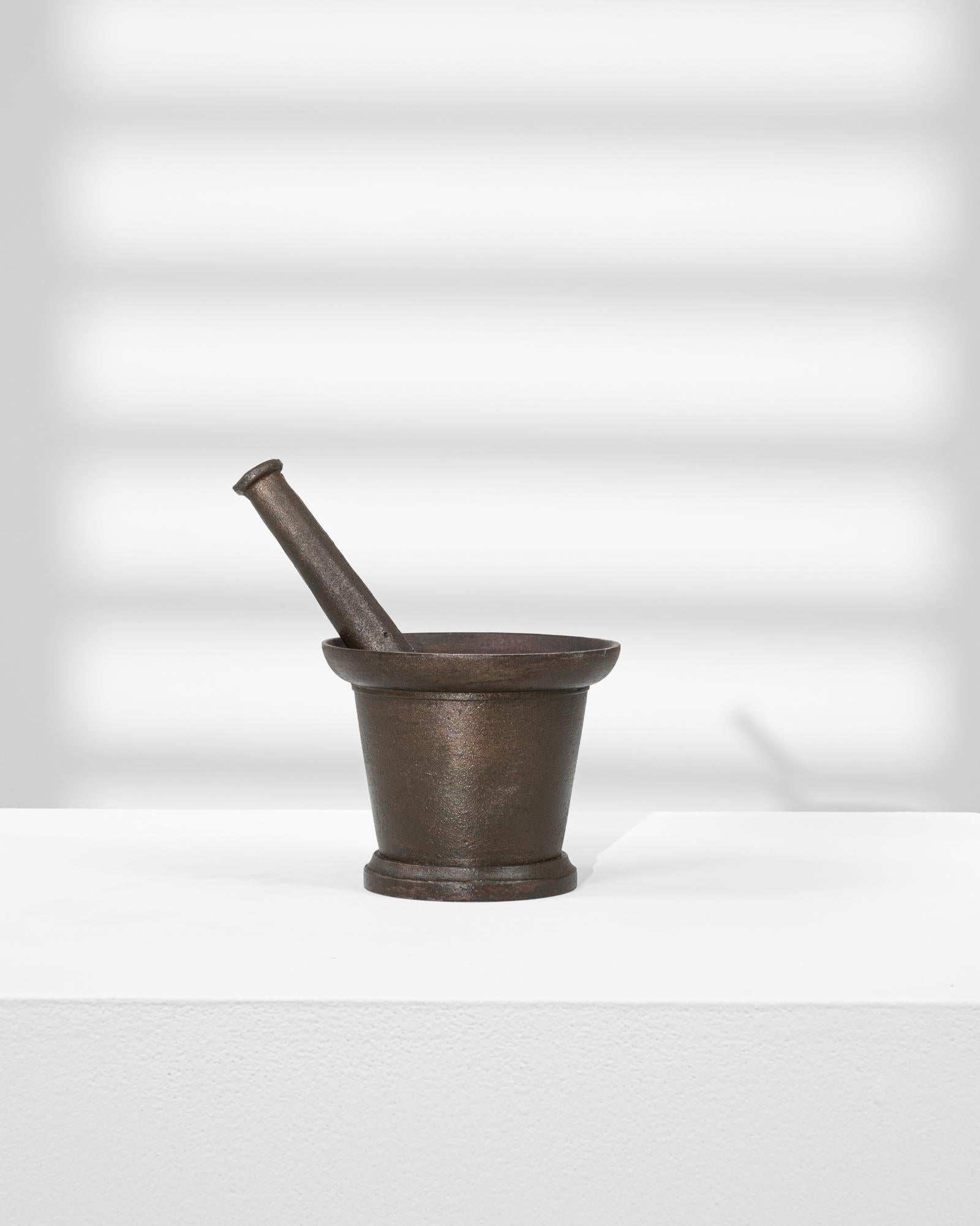 19th Century French Cast Iron Mortar With Pestle For Sale 3