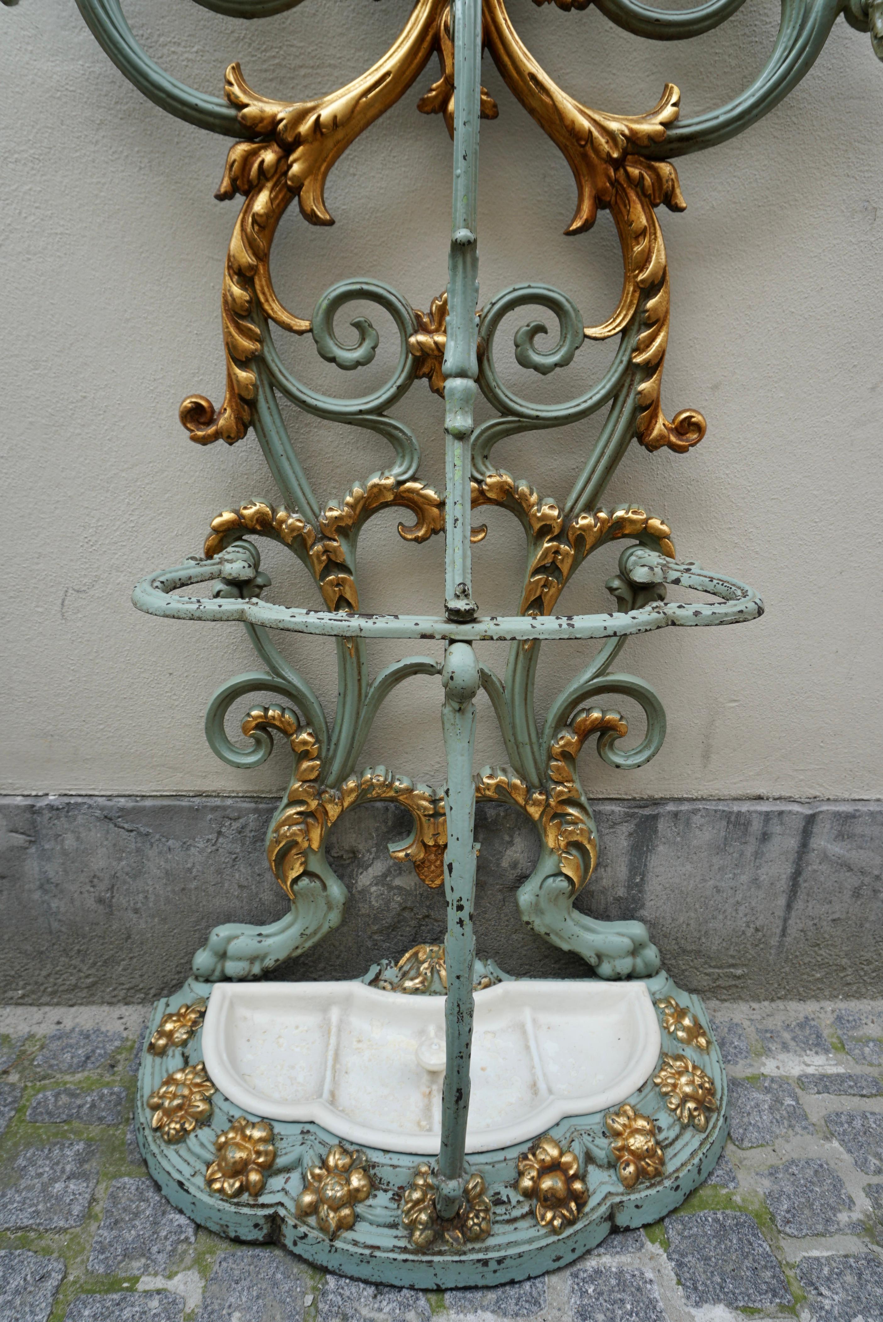 19th Century French Art Nouveau Cast Iron Painted and Gilded Hall Stand For Sale 4