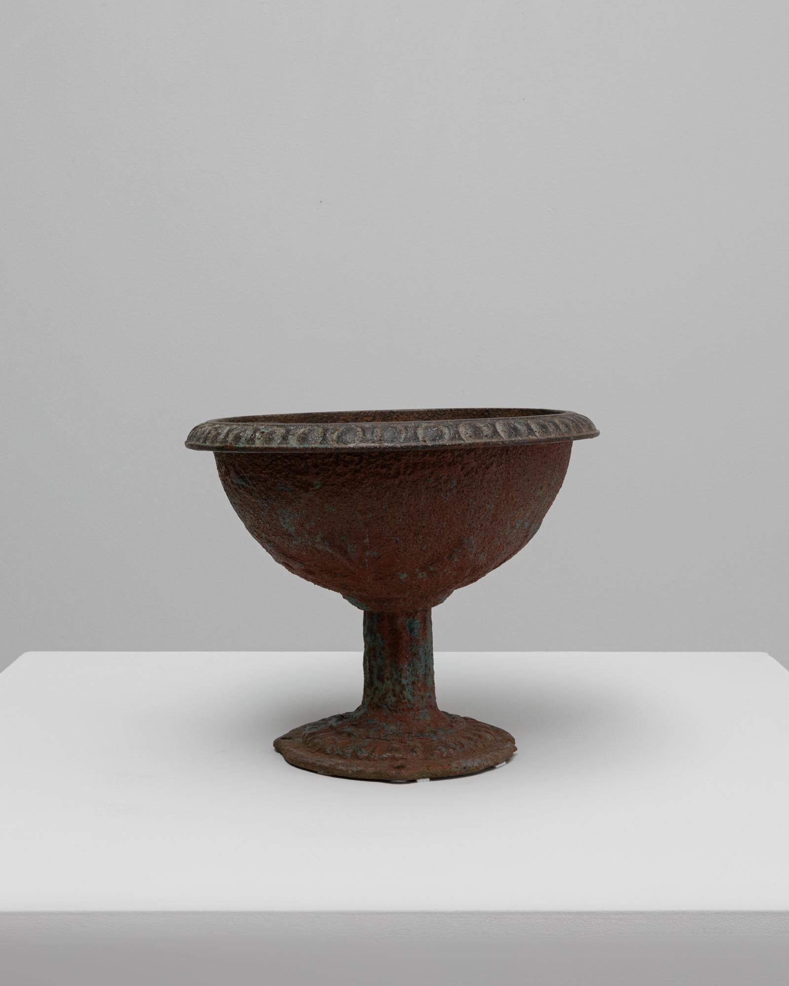 Fioriera in ghisa francese del XIX secolo In condizioni buone in vendita a High Point, NC