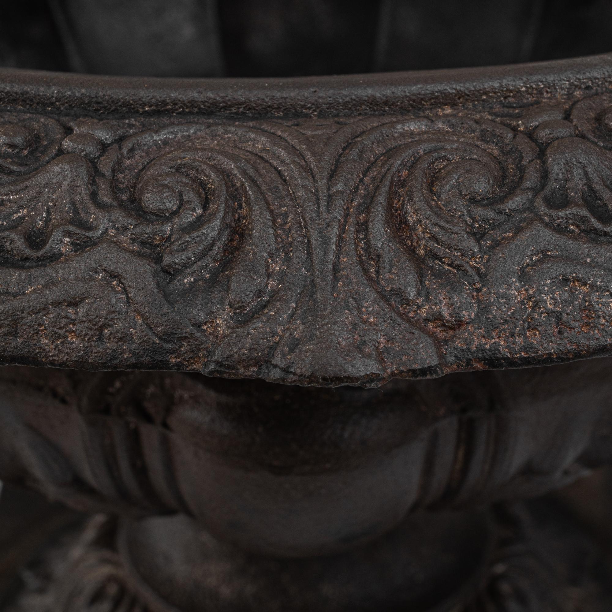 19th Century French Cast Iron Planter For Sale 6