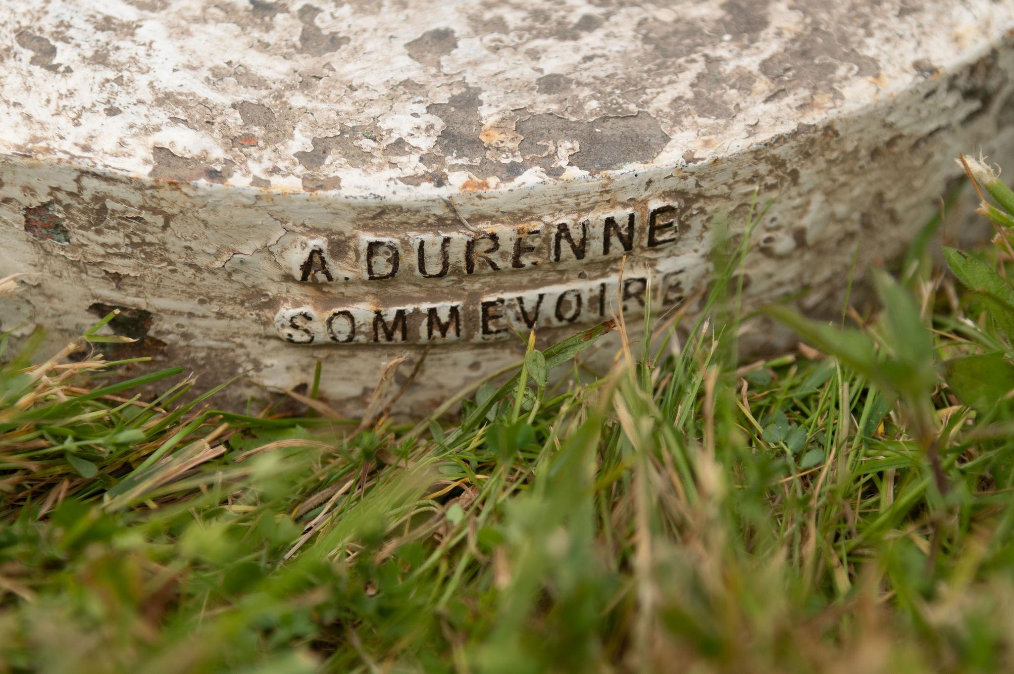 Französische Gusseisenstatue des 19. Jahrhunderts, gestempelt A. Durenne Sommevoire 12