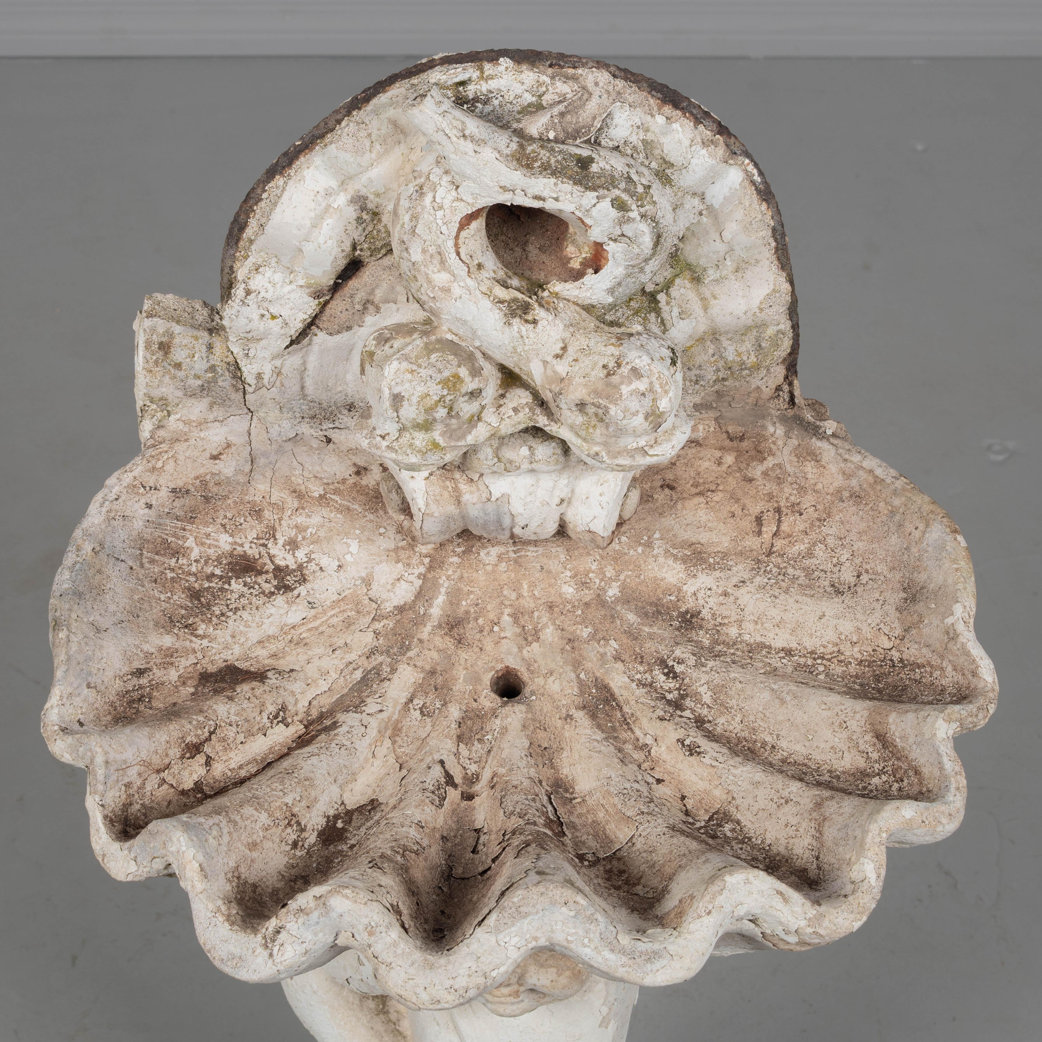 Fontana francese in pietra fusa del XIX secolo in vendita 6