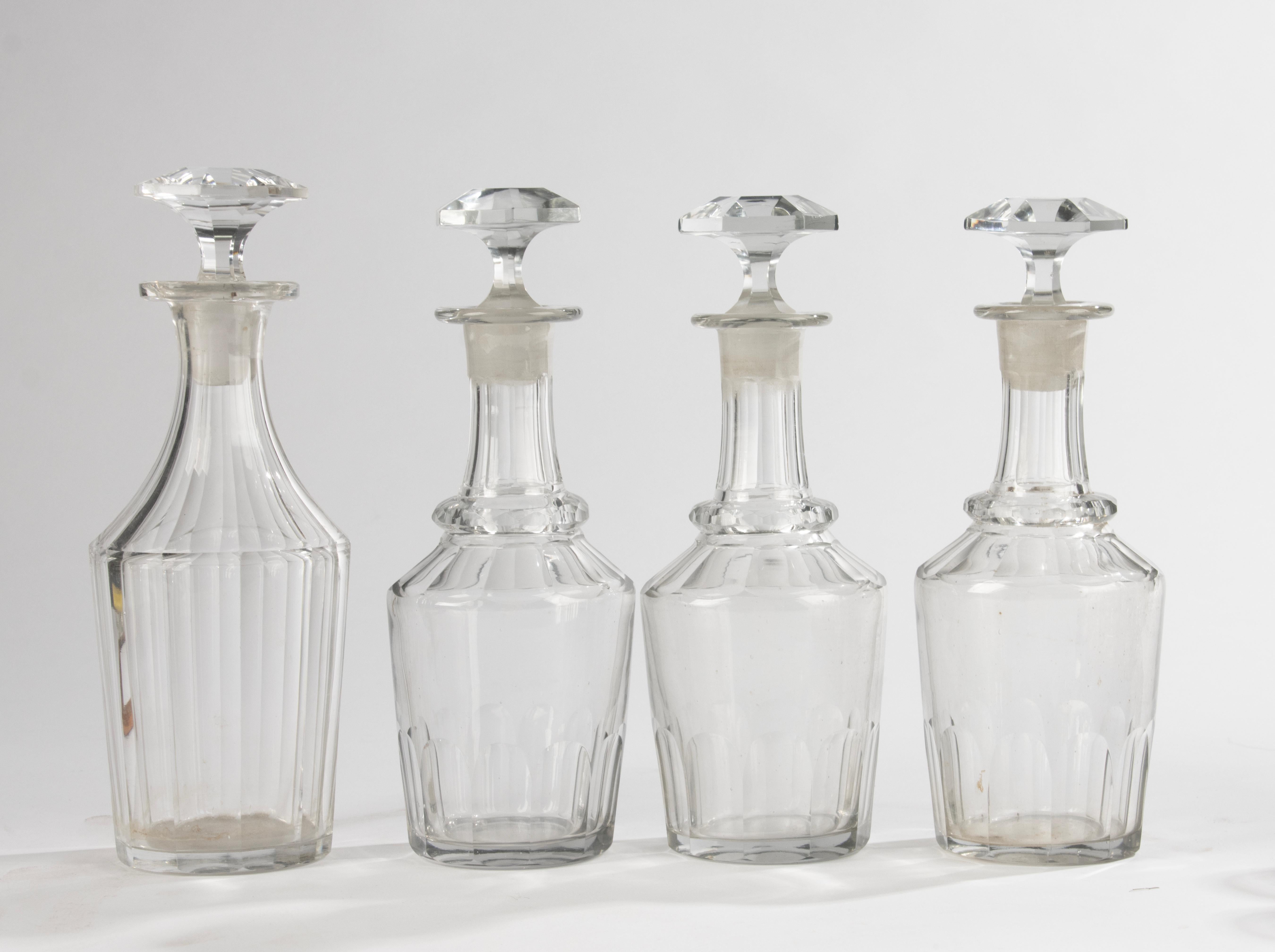 Cave à Liqueur française du 19ème siècle - Wood Wood Marqueté - Carafes et Verres en Cristal en vente 5