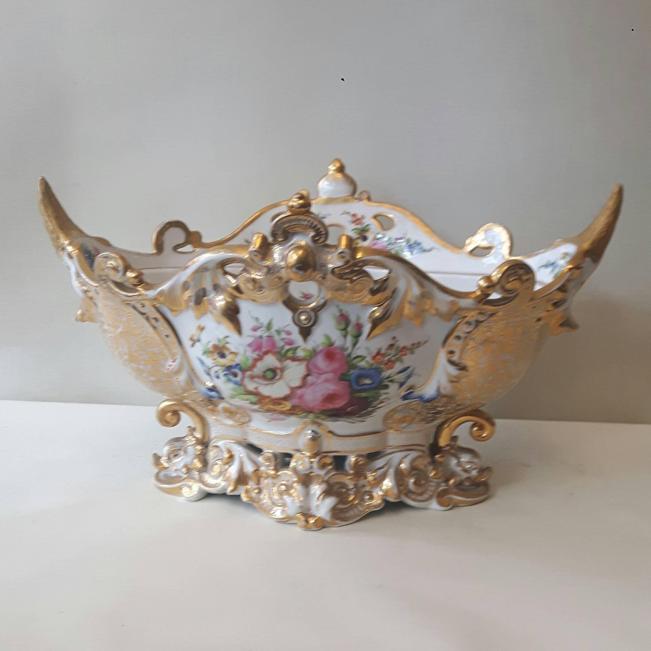 Porcelain 19th Century French Centrepiece For Sale