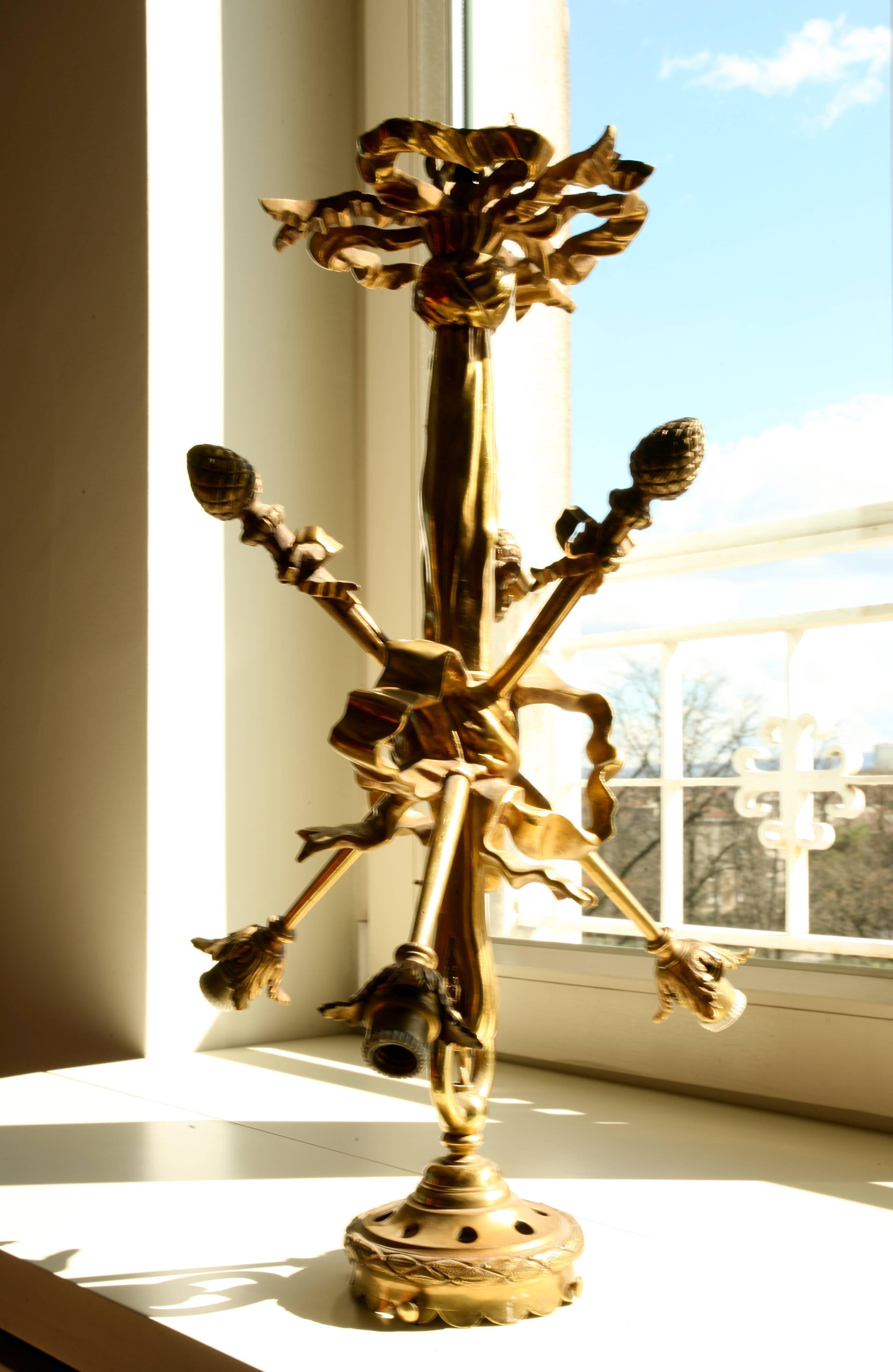 19th Century French Chandelier in Gilt Bronze Louis XVI Style In Excellent Condition For Sale In Sofia, BG