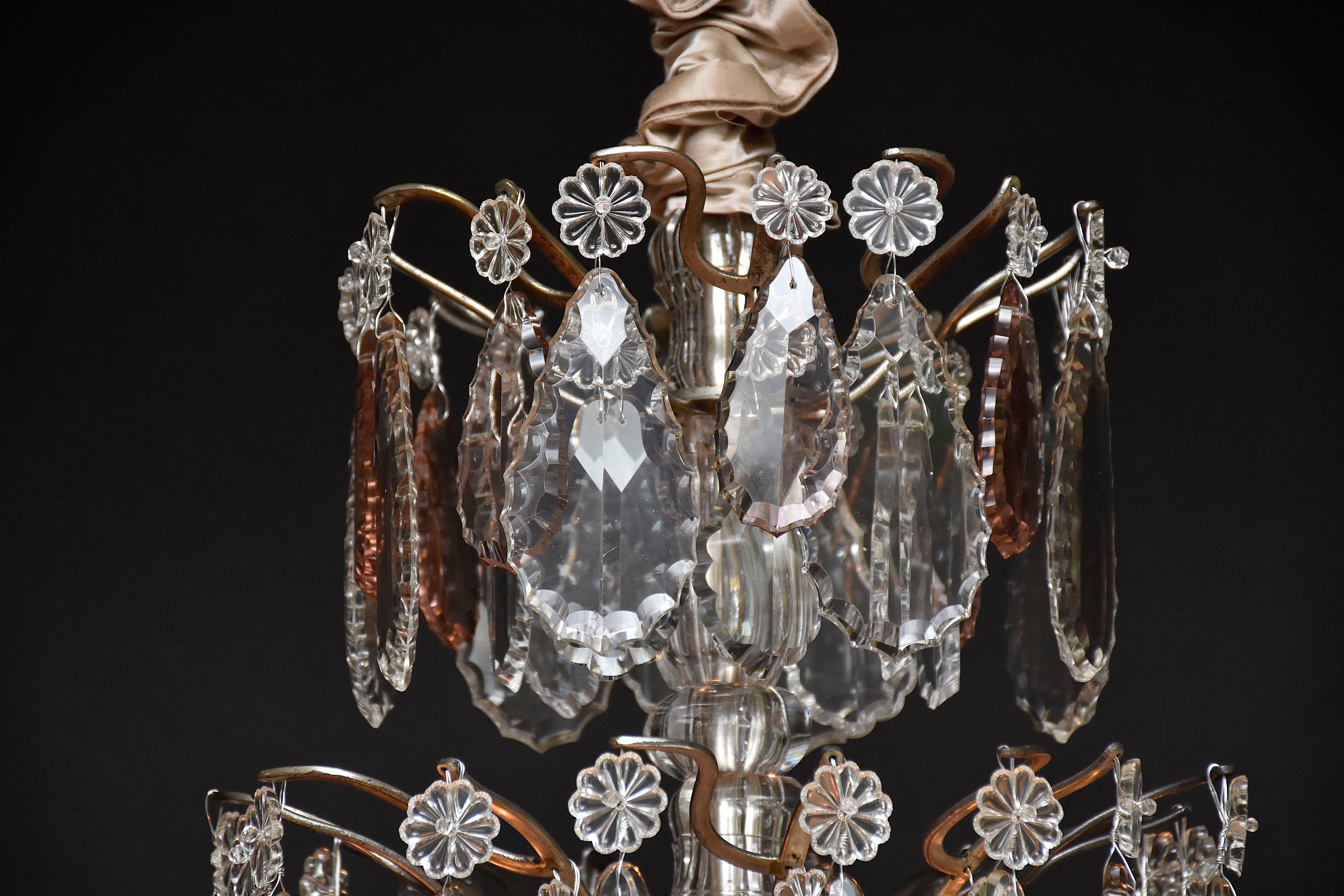 Französischer Kronleuchter aus dem 19. Jahrhundert mit Baccarat-Kristallen im Stil von Ludwig XV. im Angebot 4