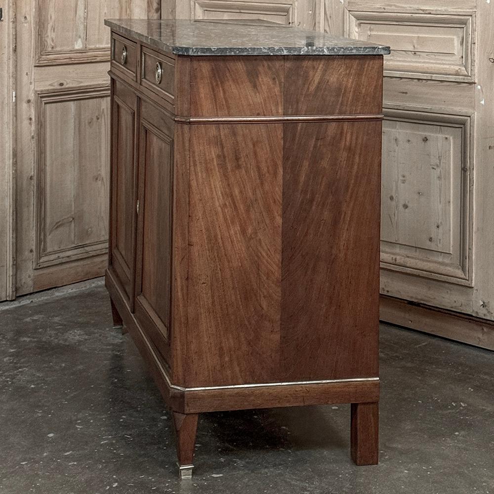 19th Century French Charles X Mahogany Marble Top Buffet en venta 2