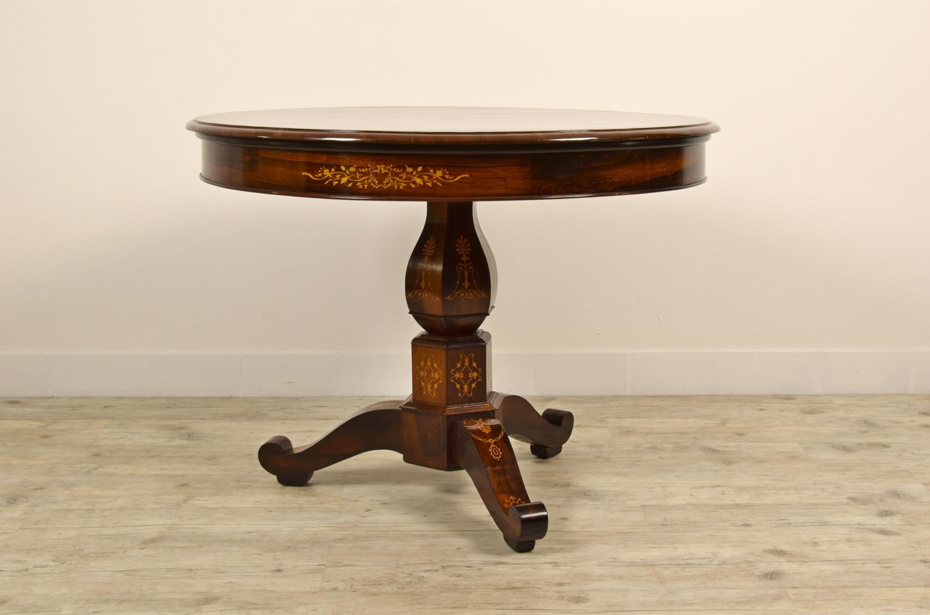 19th Century French Charles X Paved and Inlaid Centre Table with Round Top For Sale 6