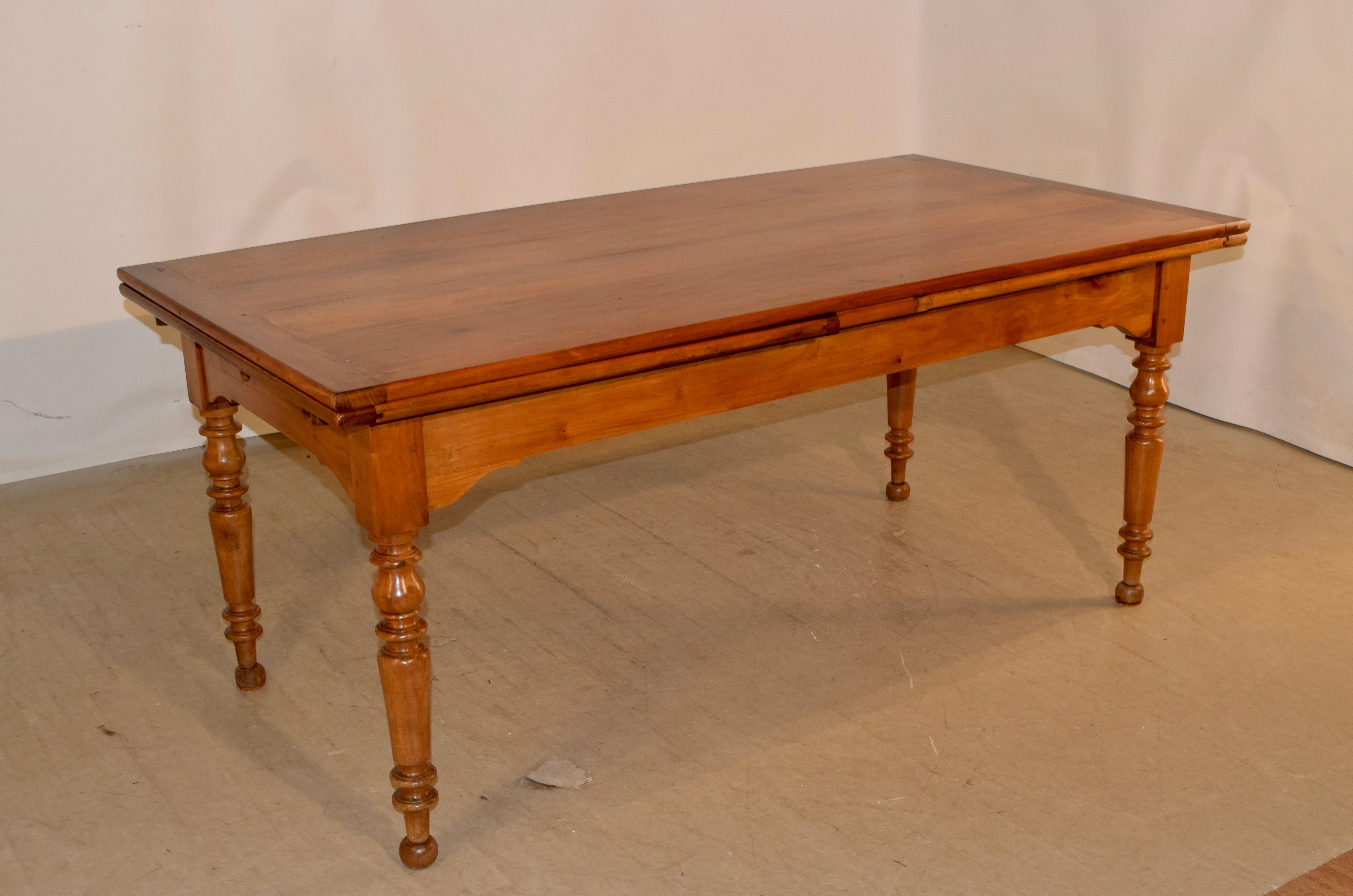 Louis Philippe 19th Century French Cherry Table with Draw-Leaves For Sale