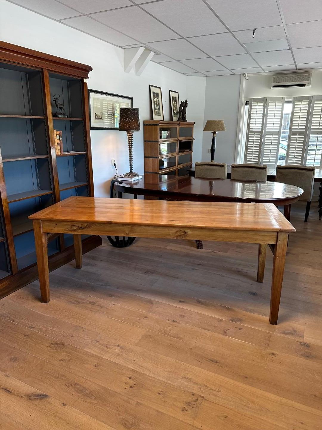 Mesa de granja francesa de madera de cerezo del siglo XIX en venta 5