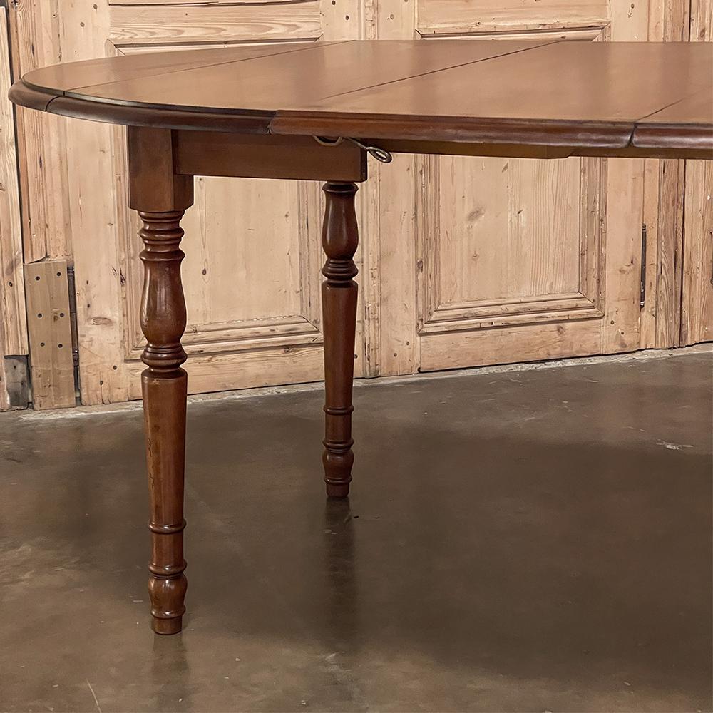 19th Century French Cherrywood Drop Leaf Dining Table with Leaves For Sale 11