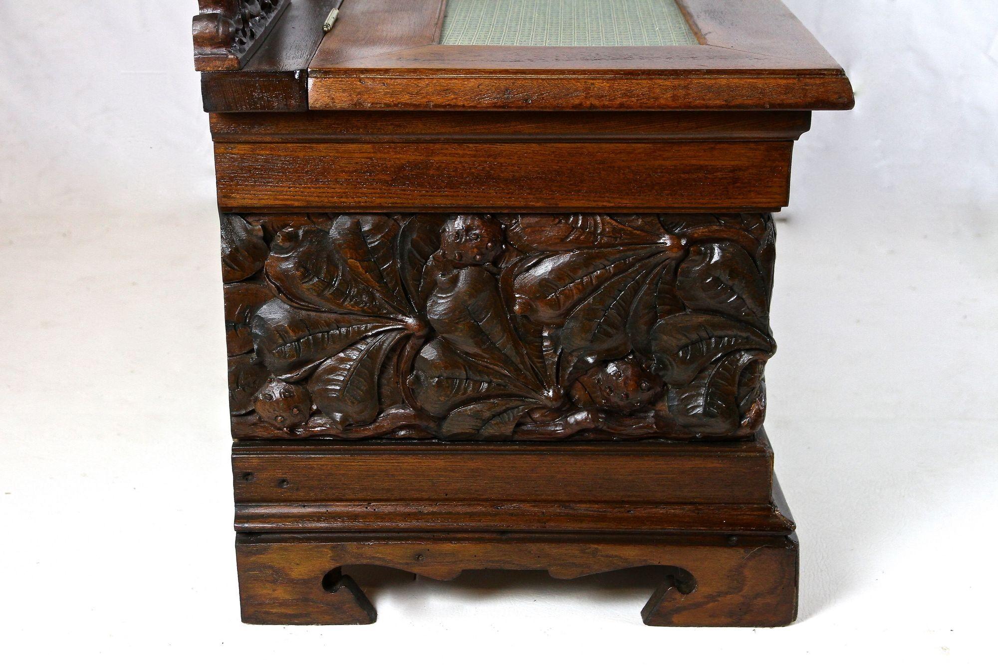 19th Century French Chest Bench With Chestnut Tree Motif, France ca. 1890/1900 6