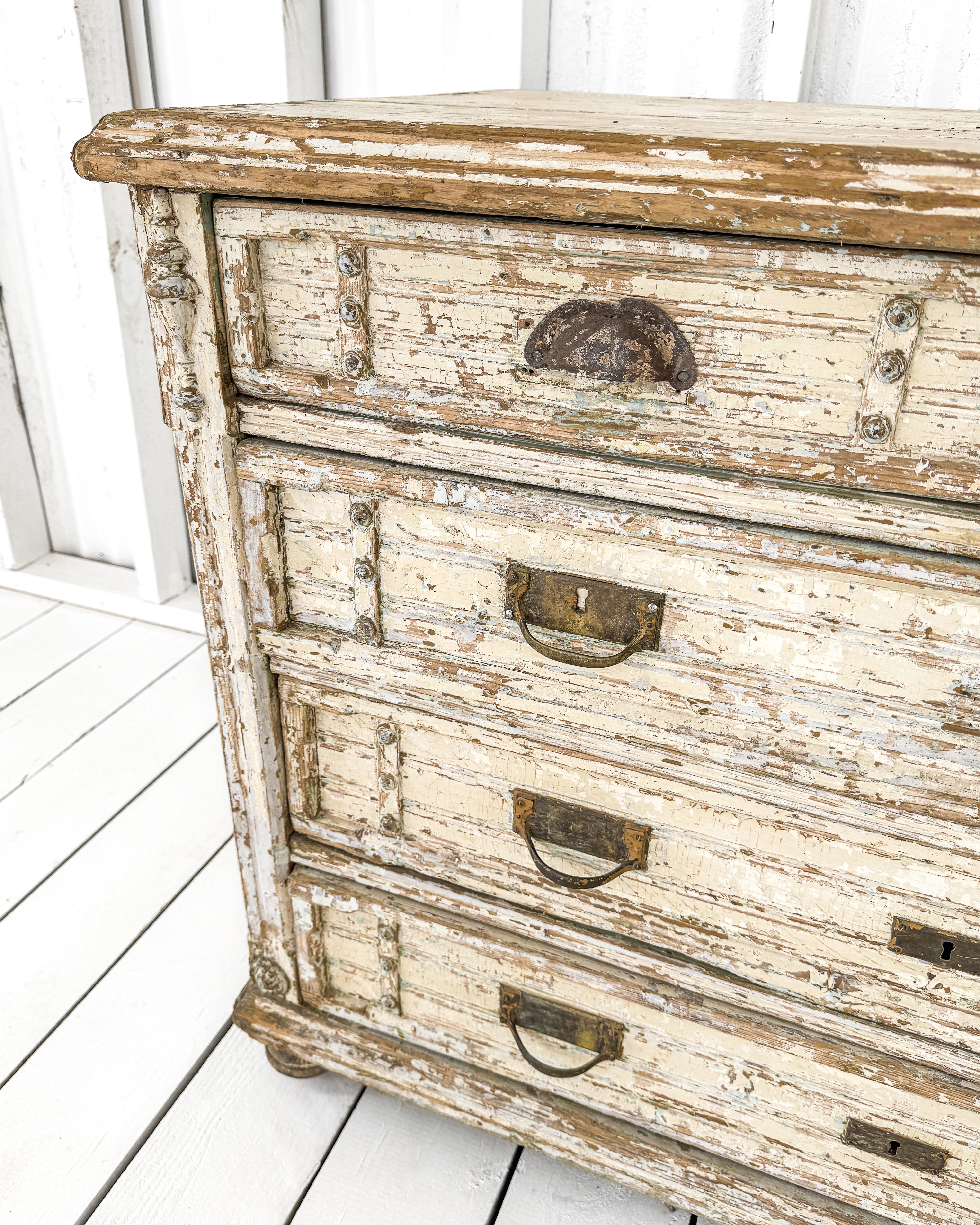 19th Century French Chest of Drawers 6