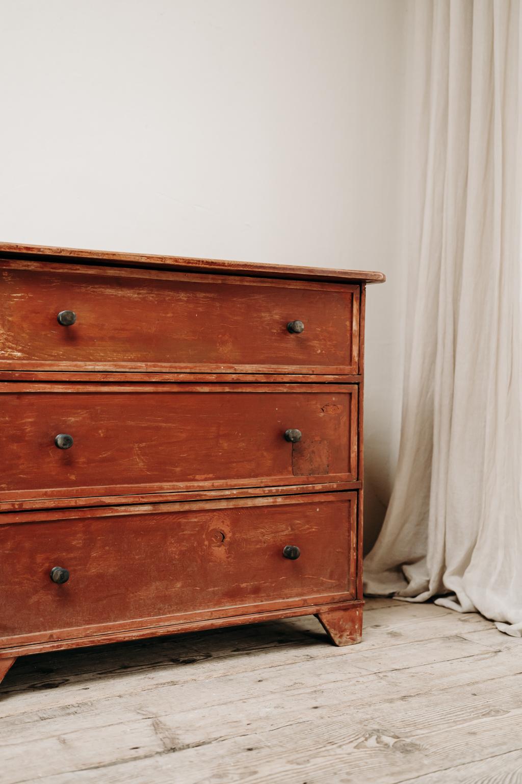 19th Century French Chest of Drawers  For Sale 7