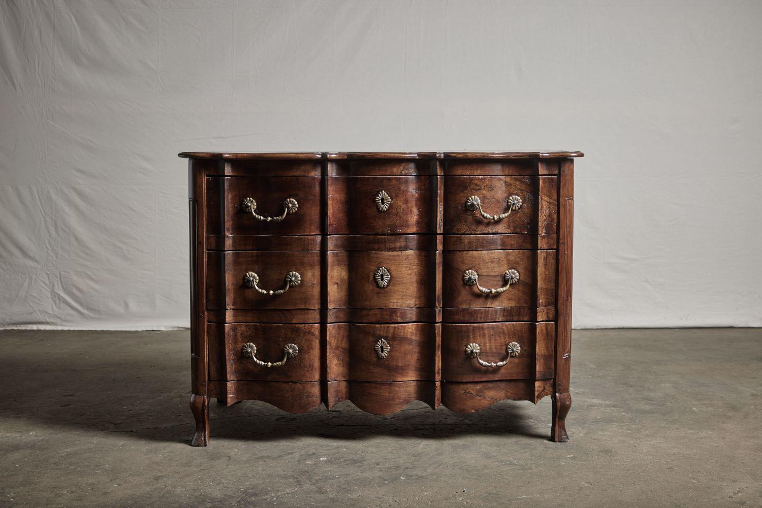Early 19th Century French 3 drawer chest of drawers.