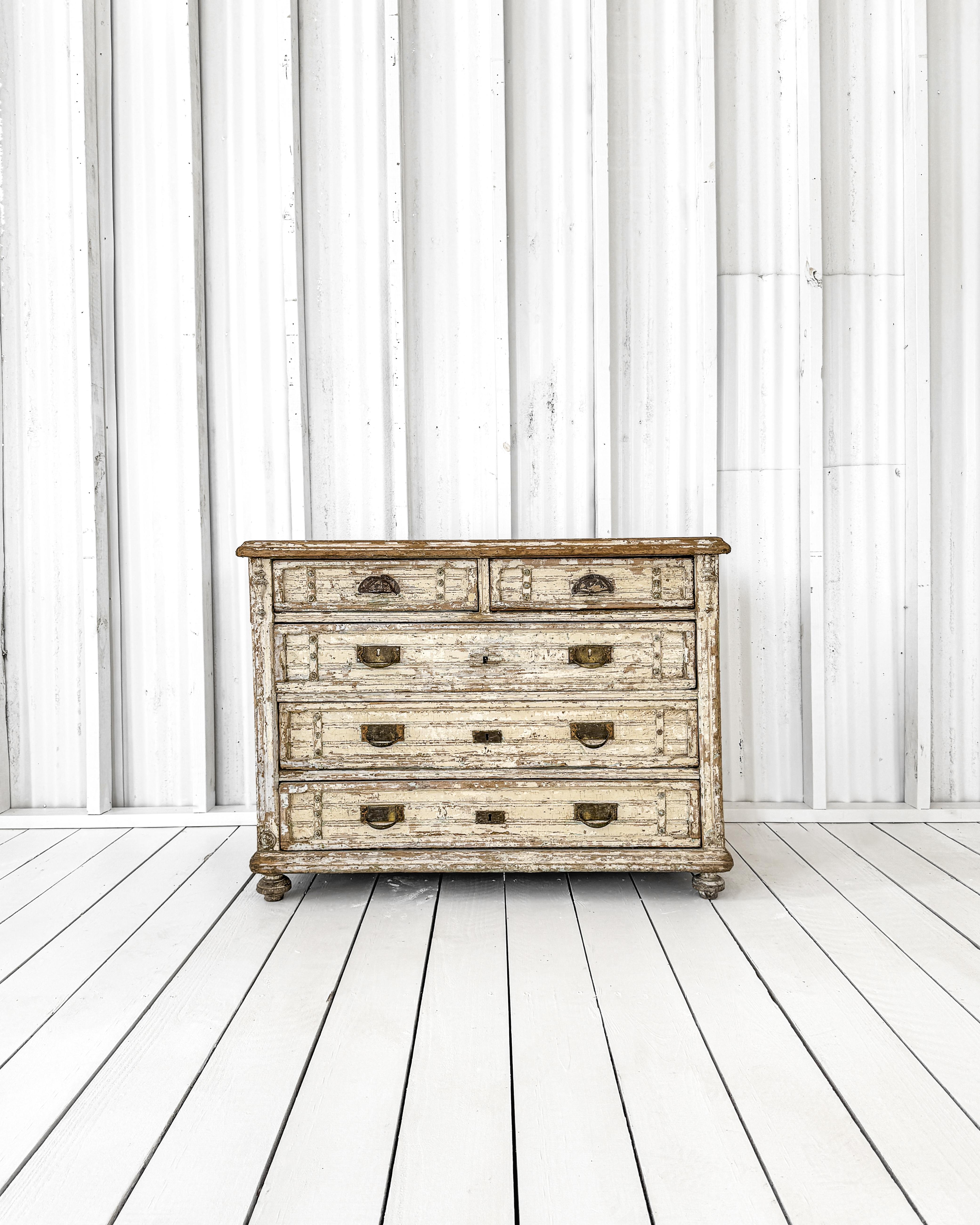 19th Century French Chest of Drawers In Good Condition In Mckinney, TX