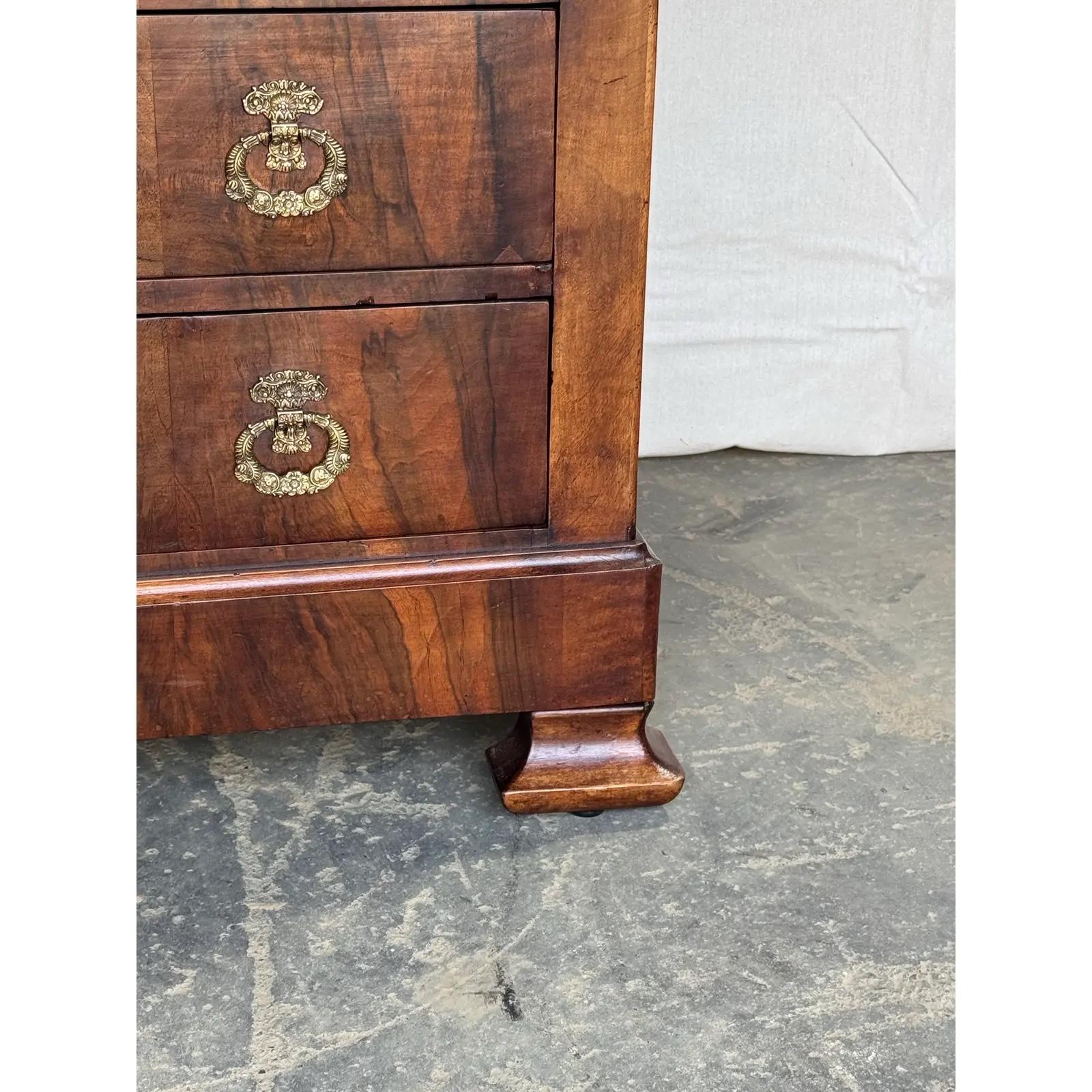 19th Century French Chest of Drawers In Good Condition For Sale In Nashville, TN
