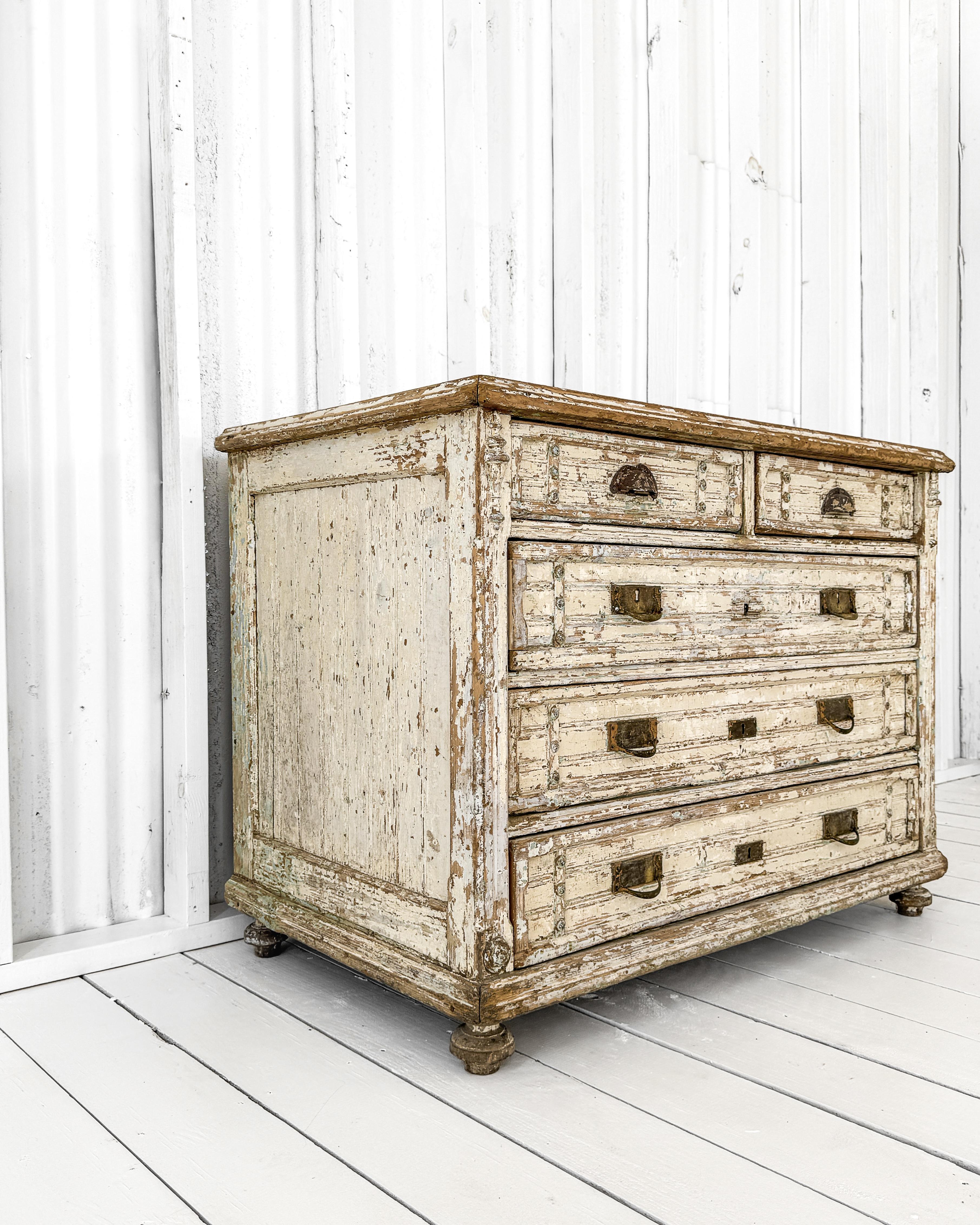 19th Century French Chest of Drawers 1