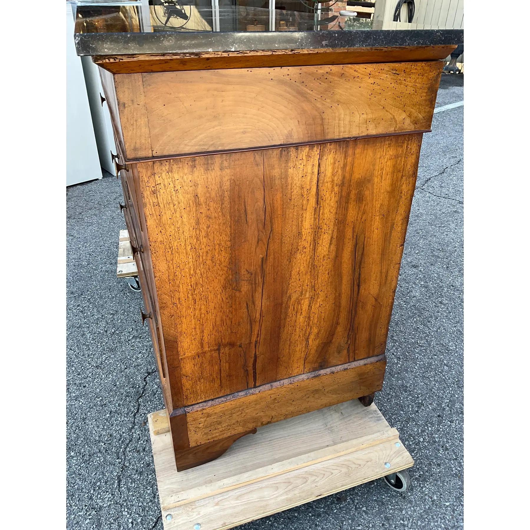 19th Century French Chest of Drawers For Sale 3