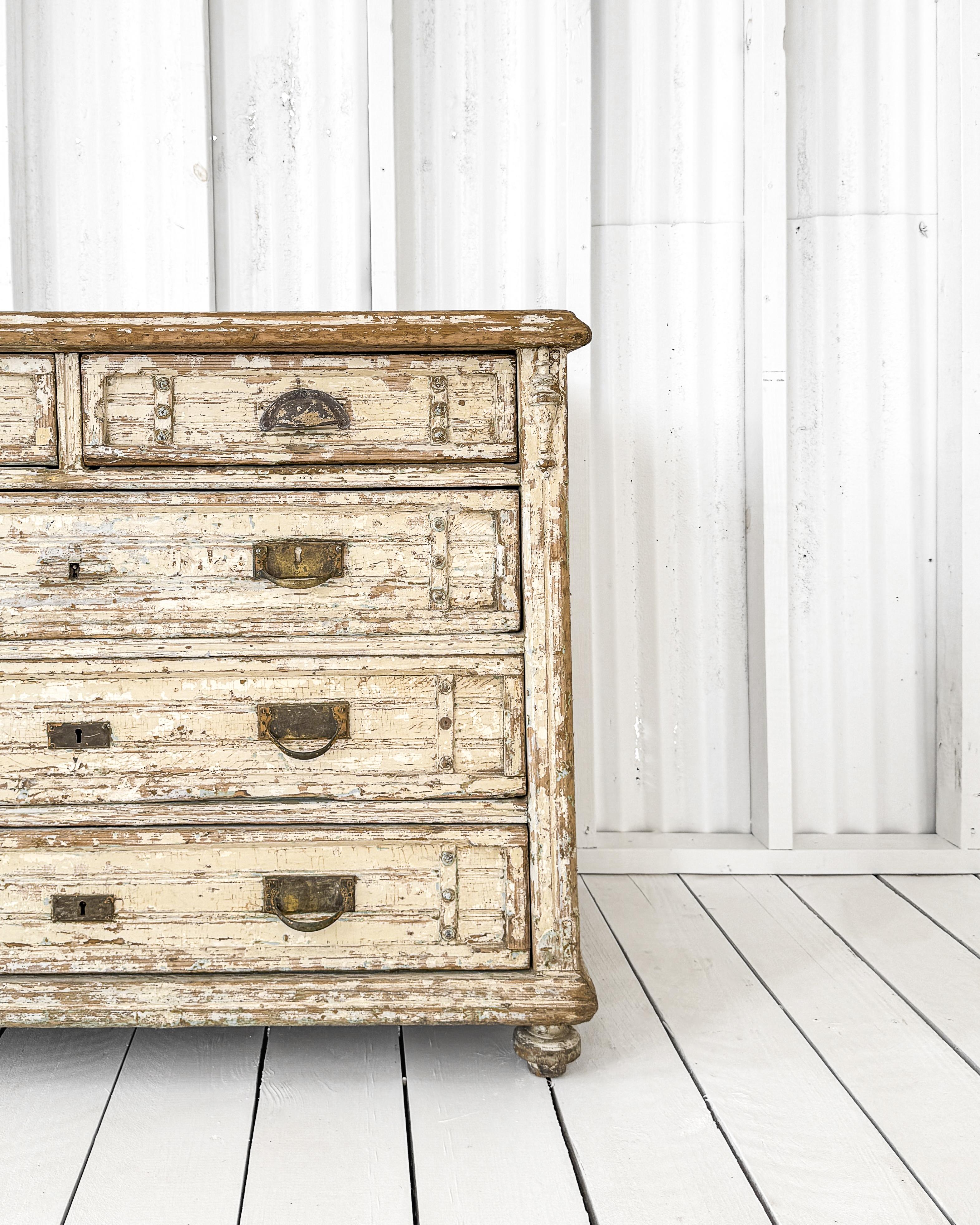 19th Century French Chest of Drawers 5