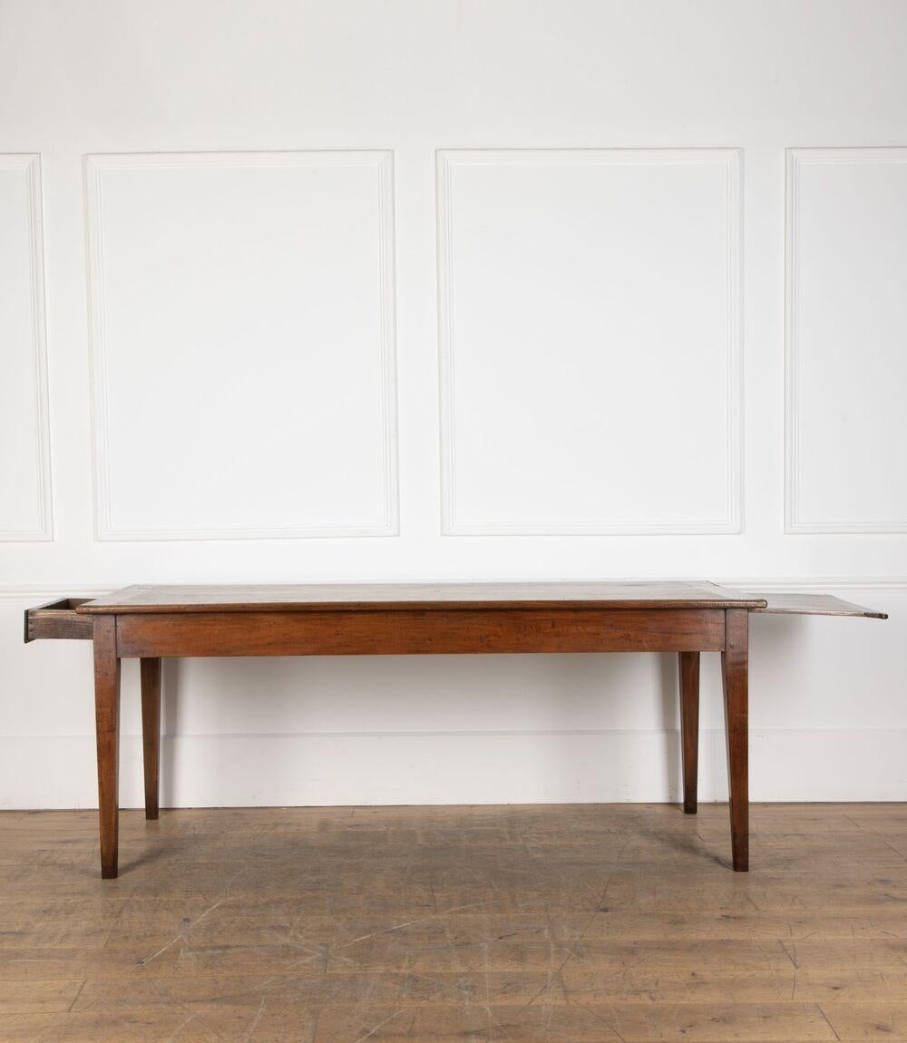 19th Century French Chestnut Farmhouse Table In Good Condition In Gloucestershire, GB