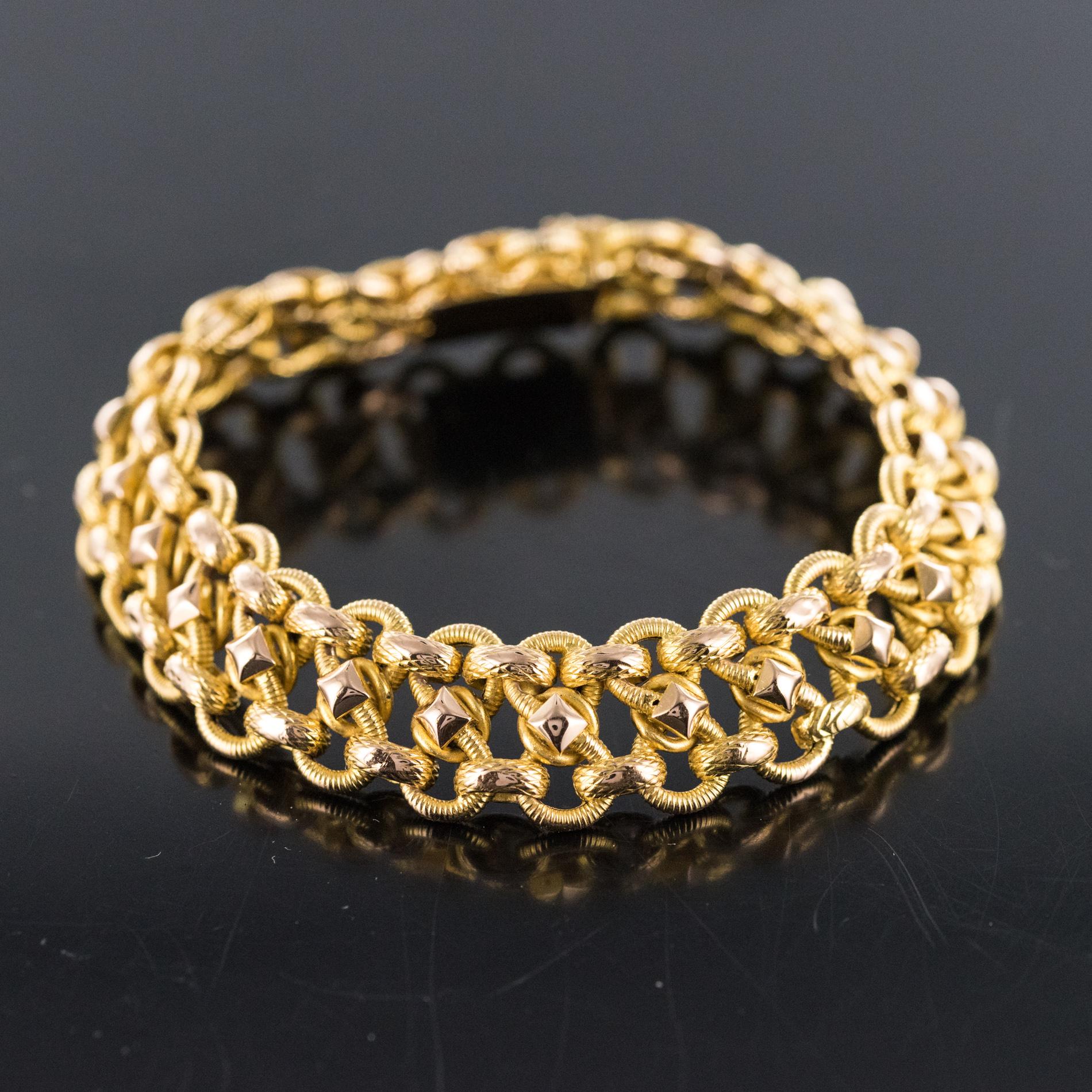 19th Century French Chiseled 18 Karat Yellow Gold Bracelet 5