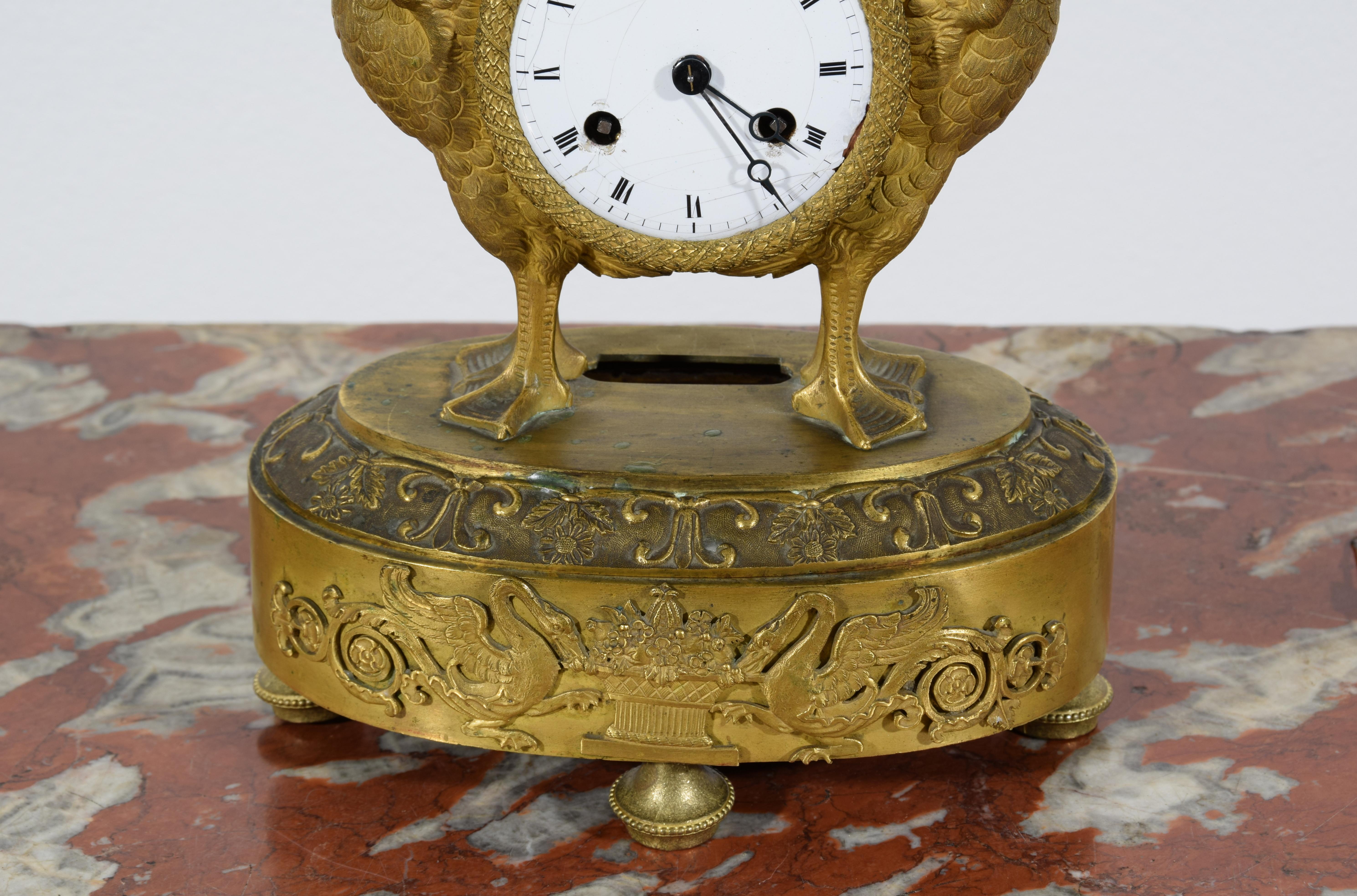 Horloge de table française du 19e siècle en chrome et bronze doré en vente 8