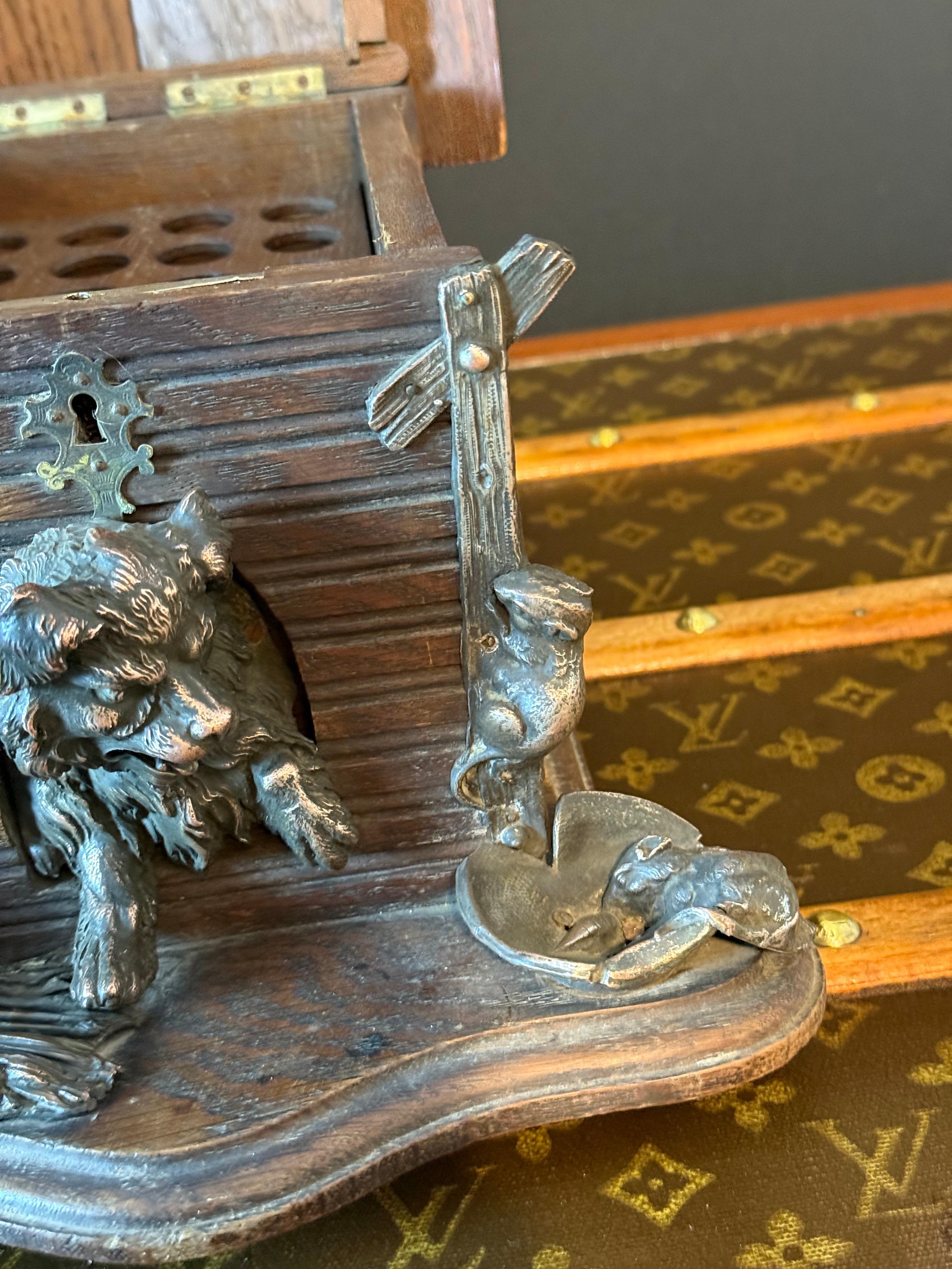 Caja de puros francesa del siglo XIX con un perro de bronce en una perrera , Cueva de puros en venta 5