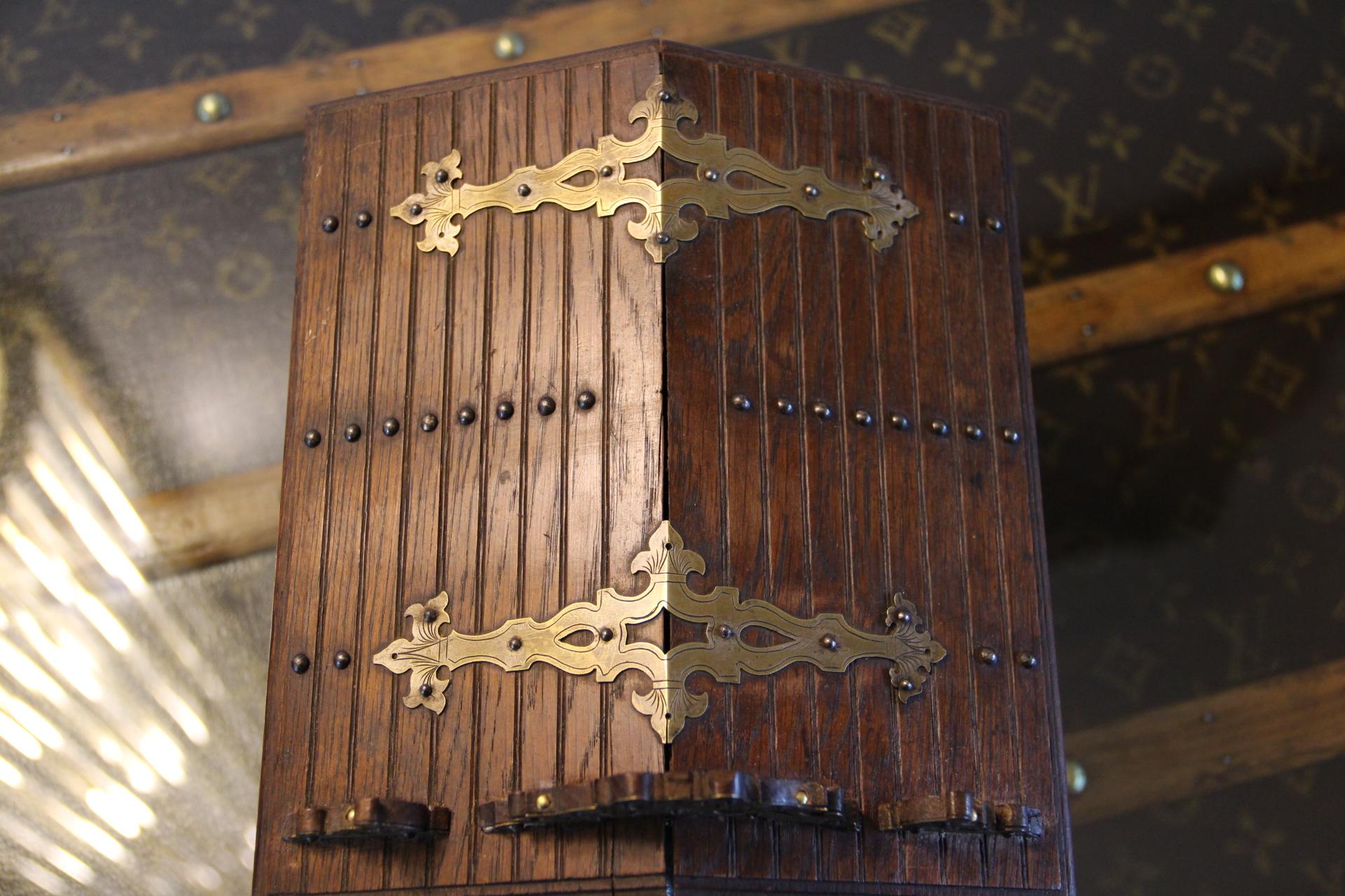 Boîte à cigares française du 19ème siècle avec un chien en bronze dans une niche , Cigar Cave en vente 7