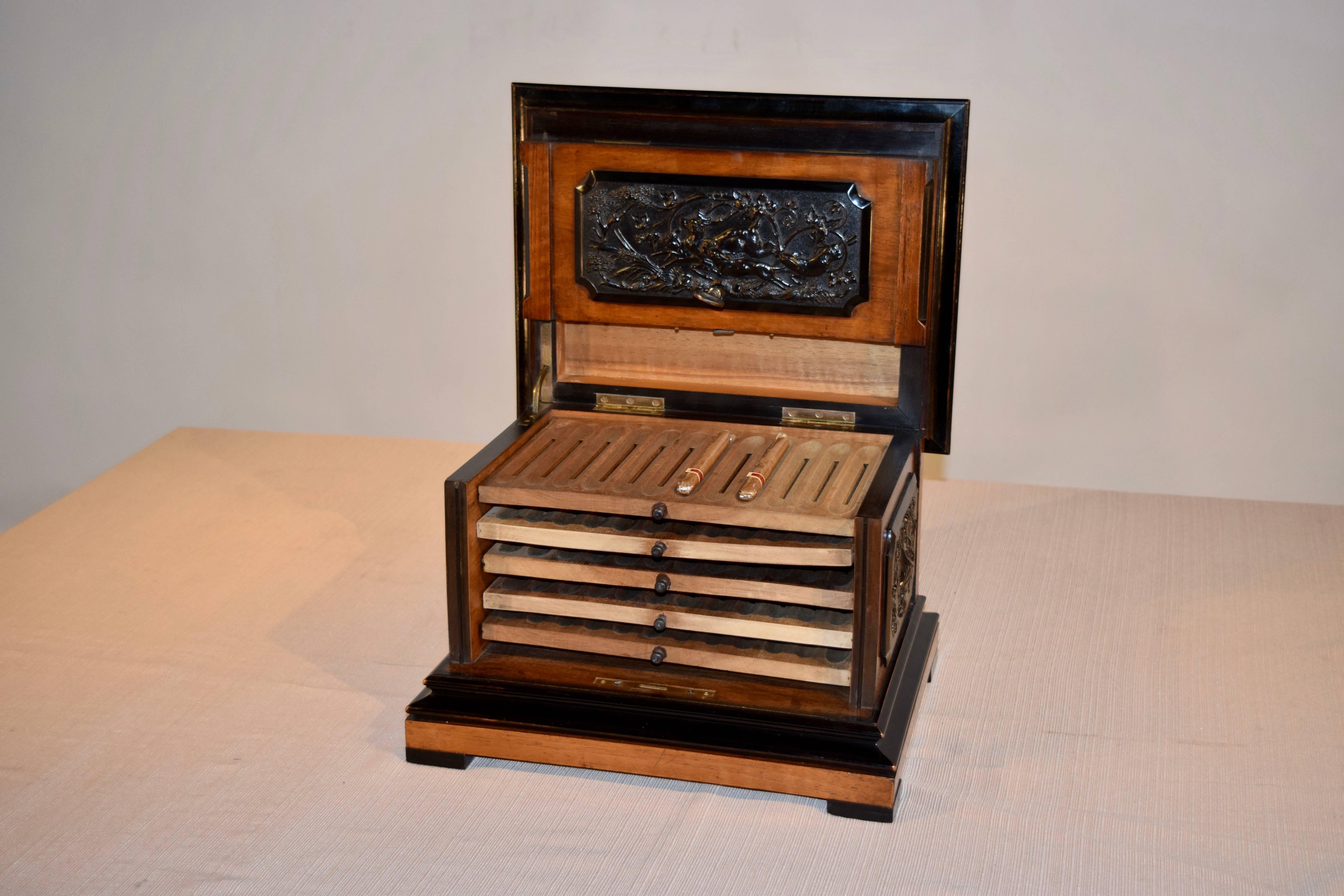 19th Century French Cigar Humidor 4