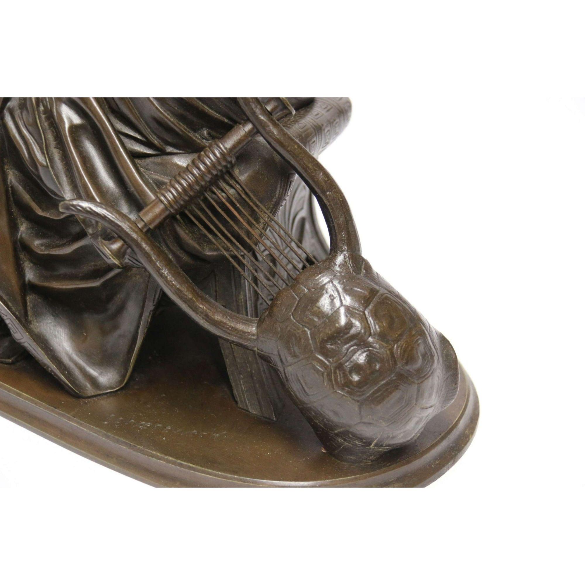 Bronze d'euterpe classique français du 19ème siècle par Pierre Alexander Schoenewerk en vente 14