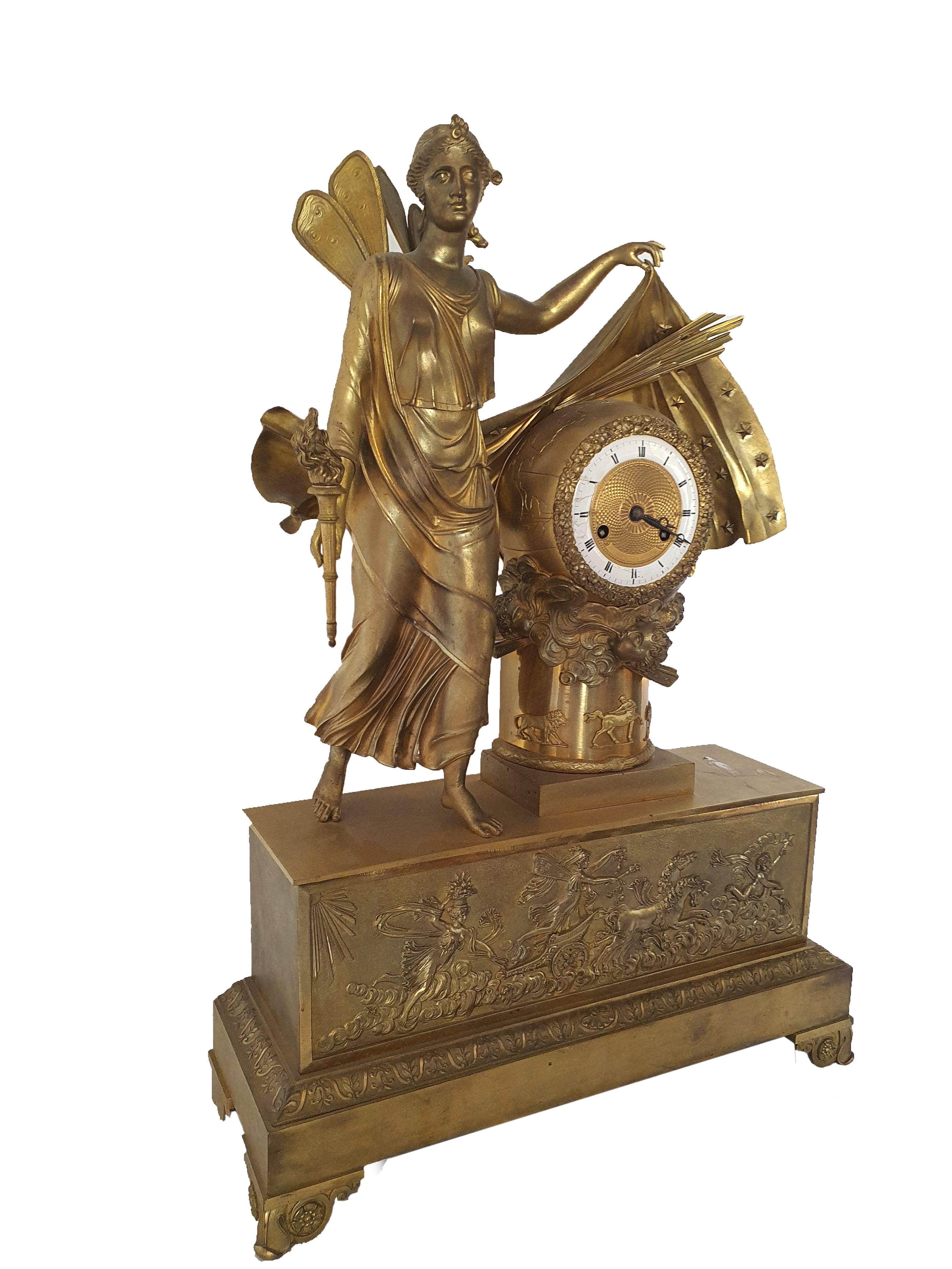 19th Century French Clock in Finely Chiseled and Gilded Bronze In Good Condition For Sale In PALERMO, IT