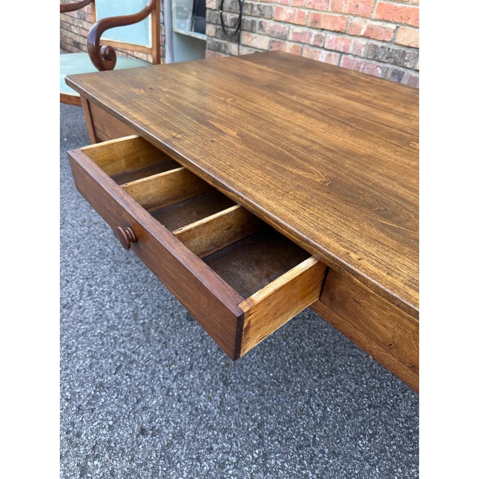 Mesa baja francesa del siglo XIX en Bueno estado para la venta en Nashville, TN