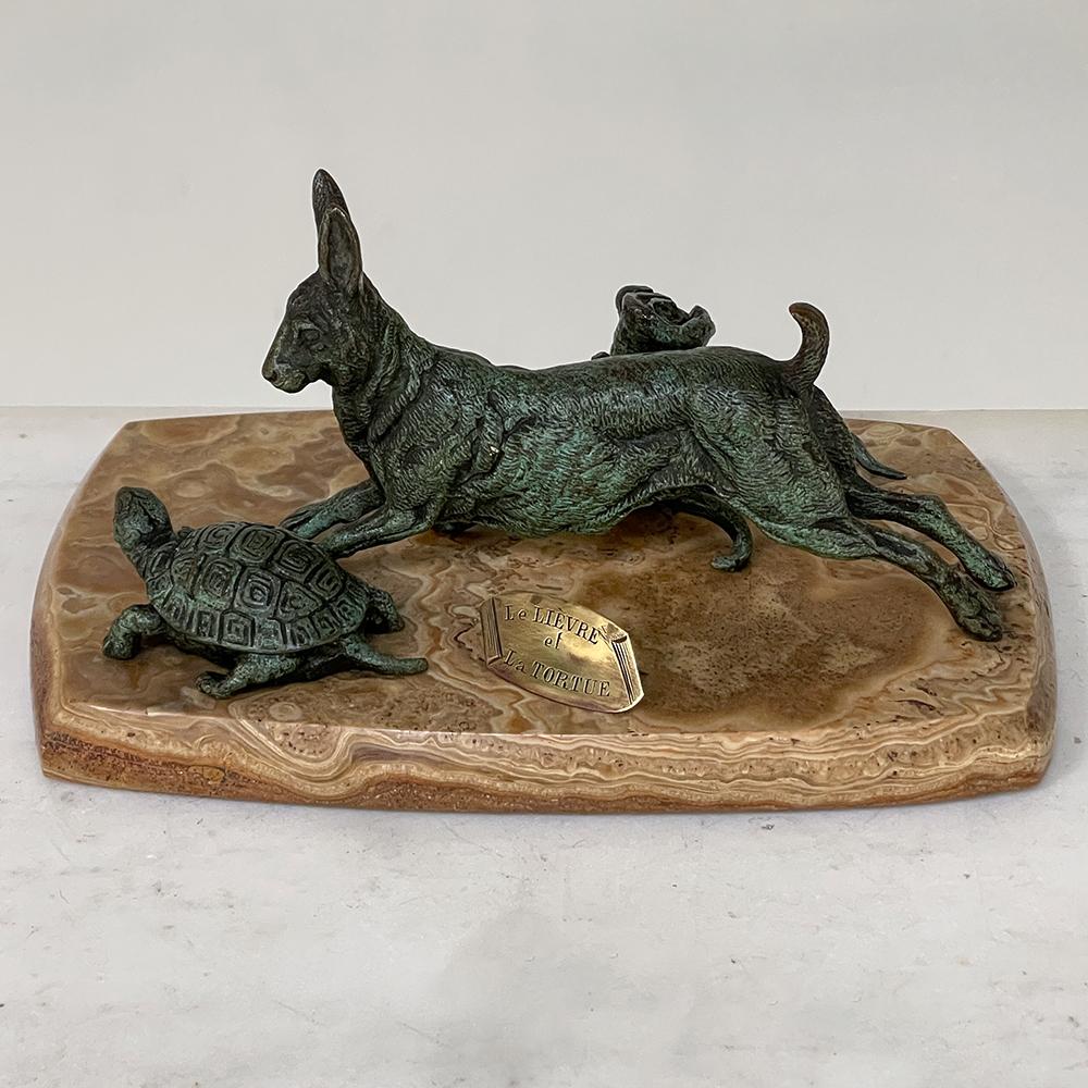 Belle Époque Bronze peint à froid sur onyx ~ Tortoise & Hare du 19ème siècle en vente